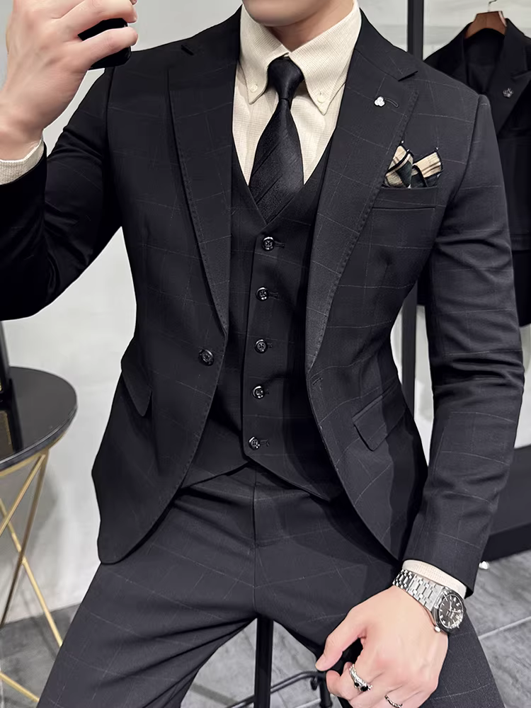 Bộ vest nam cao cấp kẻ ca rô nhuộm sợi, kiểu dáng mới 2024, phong cách công sở lịch lãm kiểu Anh, dáng ôm, bộ ba món