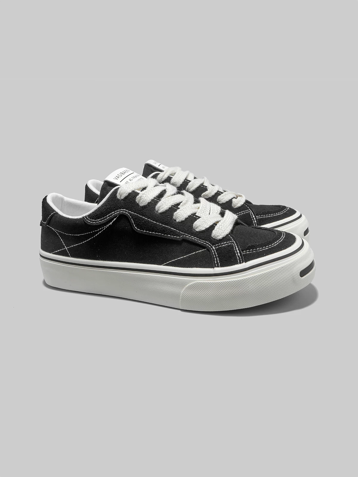 Giày vải nam cho mùa hè, thoáng khí, phong cách cổ điển Mỹ, giày thể thao thông thường, giày denim đa năng.