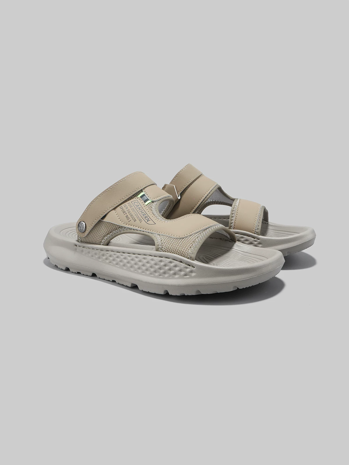 Giày sandal đi biển đế mềm nhẹ mùa hè dành cho nam, thoáng khí, chống trơn trượt, chống mùi, có thể mang hai kiểu.
