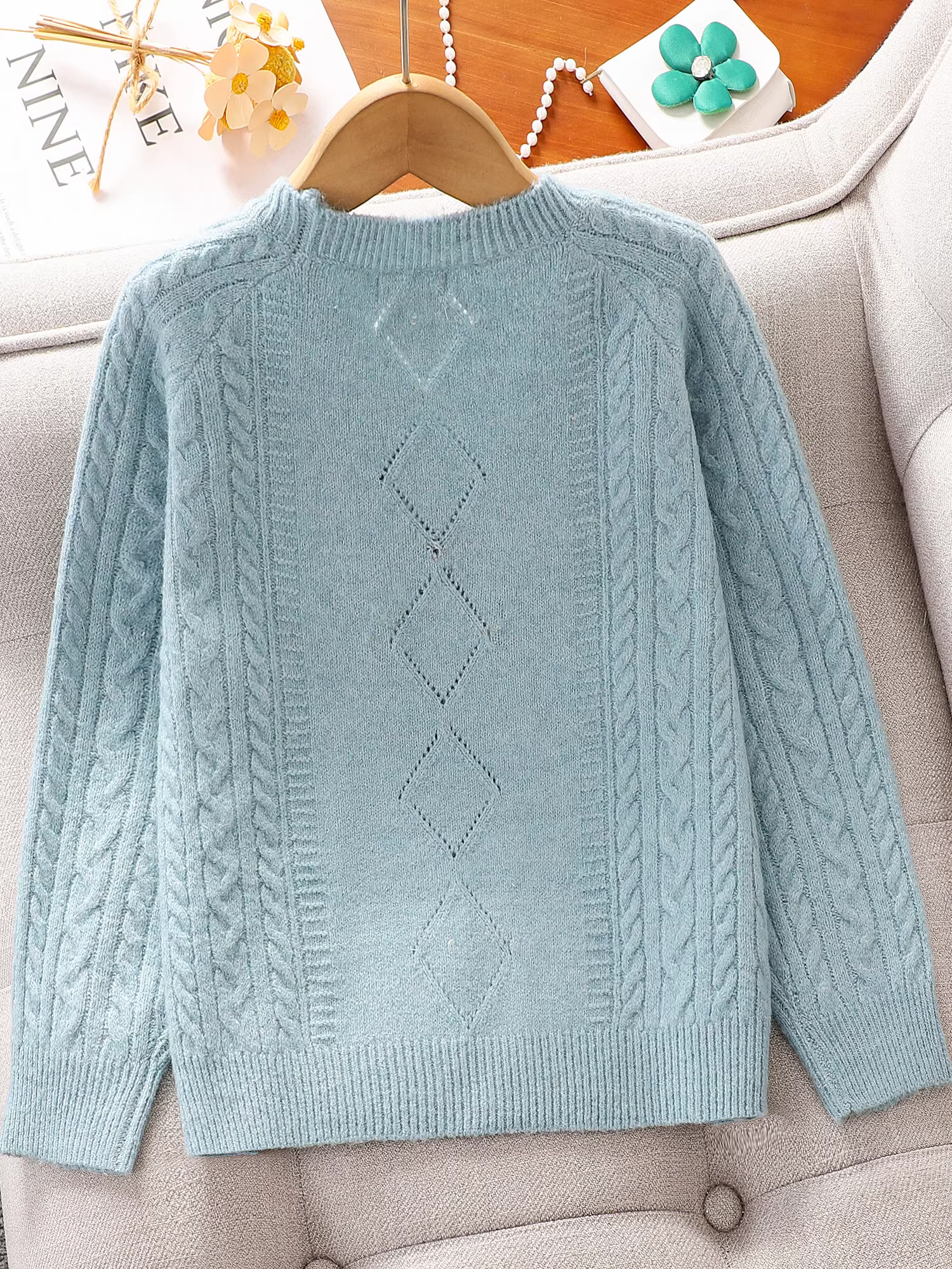 Áo len dệt kim bé gái thu đông 2025, quần áo trẻ em mới, áo lót màu xanh cho bé gái và trẻ lớn, áo len dệt kim màu xanh mùa đông