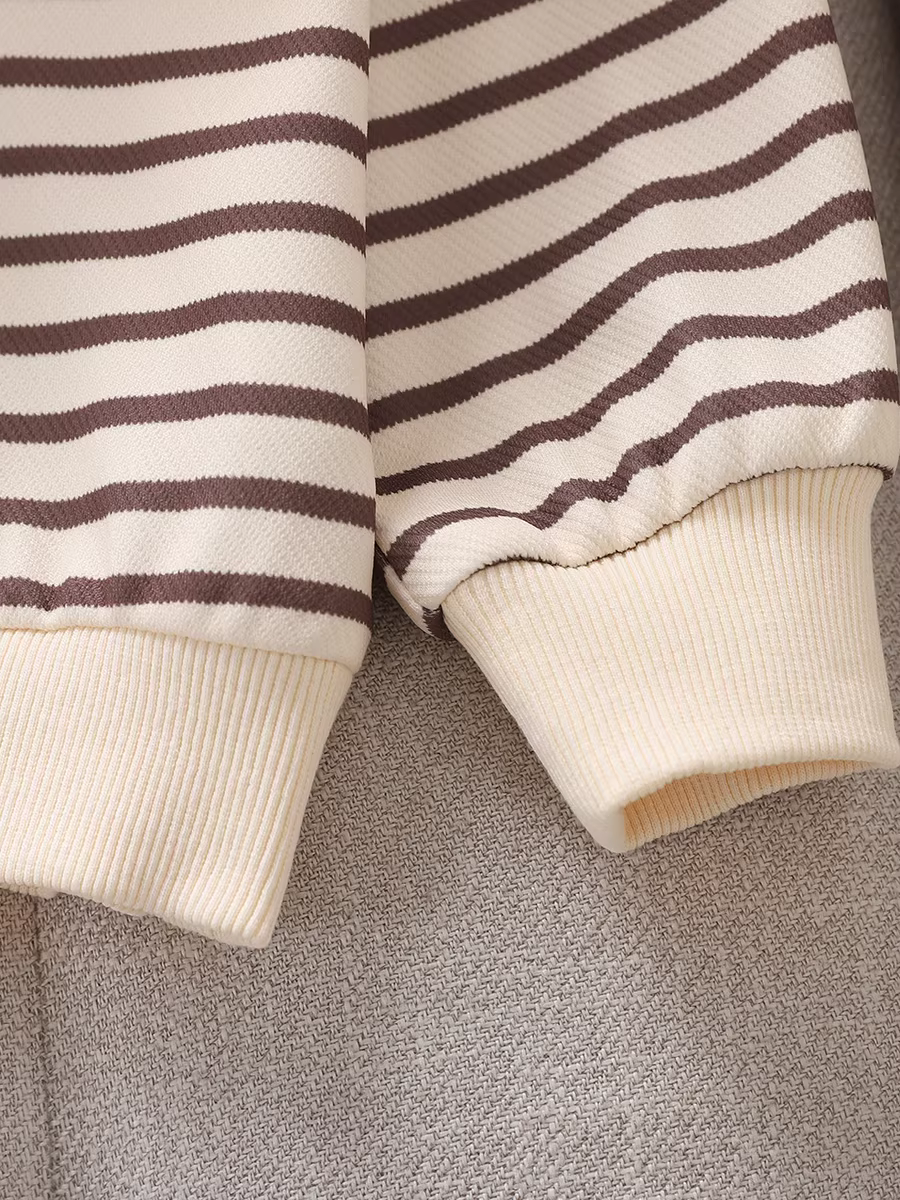 Áo thun bé gái xuân thu 2025 mẫu mới áo thun dài tay bé gái mùa thu áo len sọc bé gái quần áo trẻ lớn