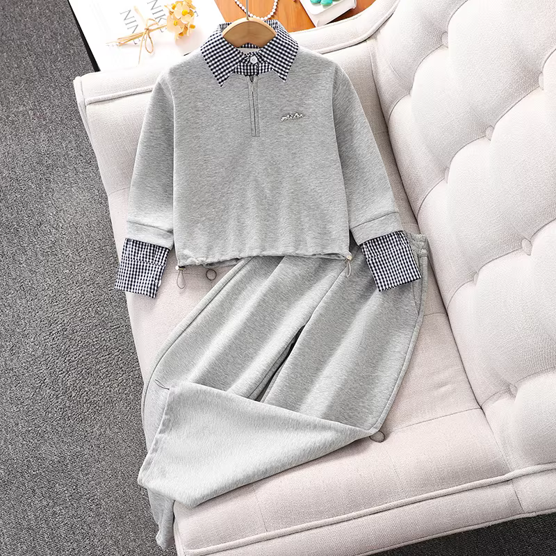 Bộ trang phục xuân thu cho bé gái, áo nỉ trẻ em mới năm 2025, quần thể thao mùa xuân, quần ống rộng phong cách Hàn Quốc cho bé gái.