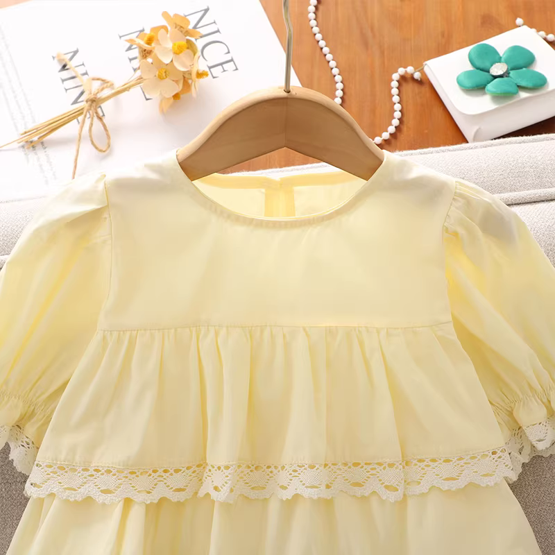 Áo sơ mi bé gái tay ngắn kiểu babydoll mùa hè 2025, quần áo trẻ em mới, áo kiểu Pháp mỏng, áo thun bánh ngọt mùa hè cho bé gái