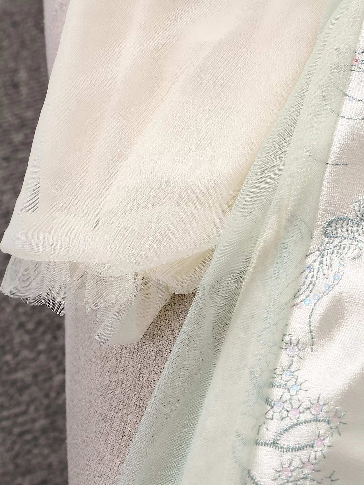 Váy kiểu Trung Hoa mới cho bé gái mùa xuân thu, váy công chúa siêu xinh phong cách Trung Hoa, váy Hanfu trẻ em mới năm 2025.