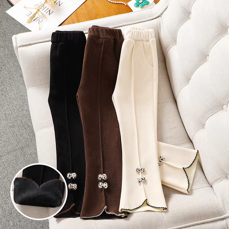 Quần lót nỉ chenille cho bé gái, kiểu mới thu đông 2025, quần dày dặn thường ngày cho trẻ em, quần ống loe cho bé gái.