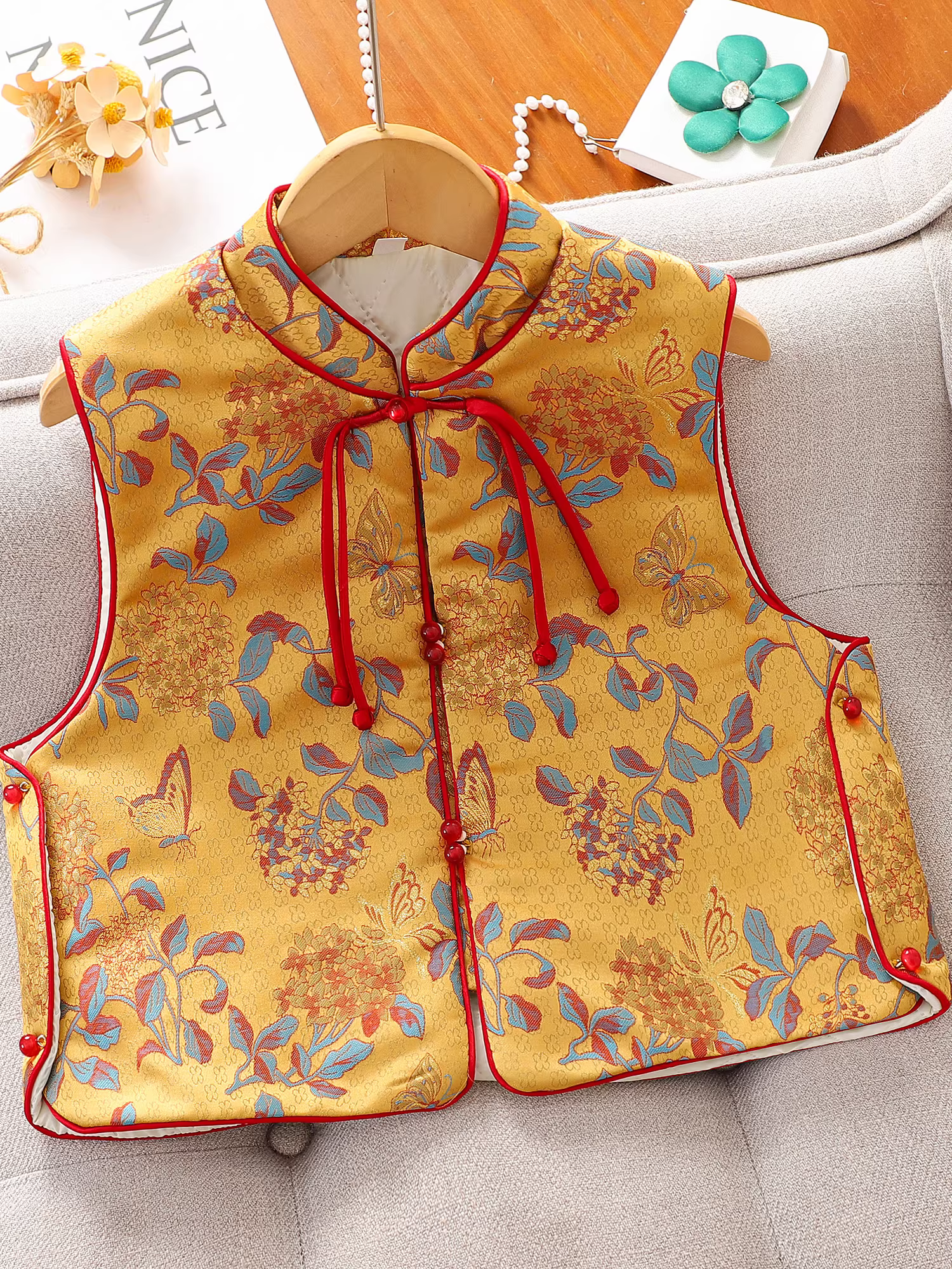 Váy nhung kiểu Trung Hoa cho bé gái, kiểu mới thu đông 2025, trang phục Tết đỏ kiểu áo Tang cho bé gái, váy áo kiểu vest trẻ em