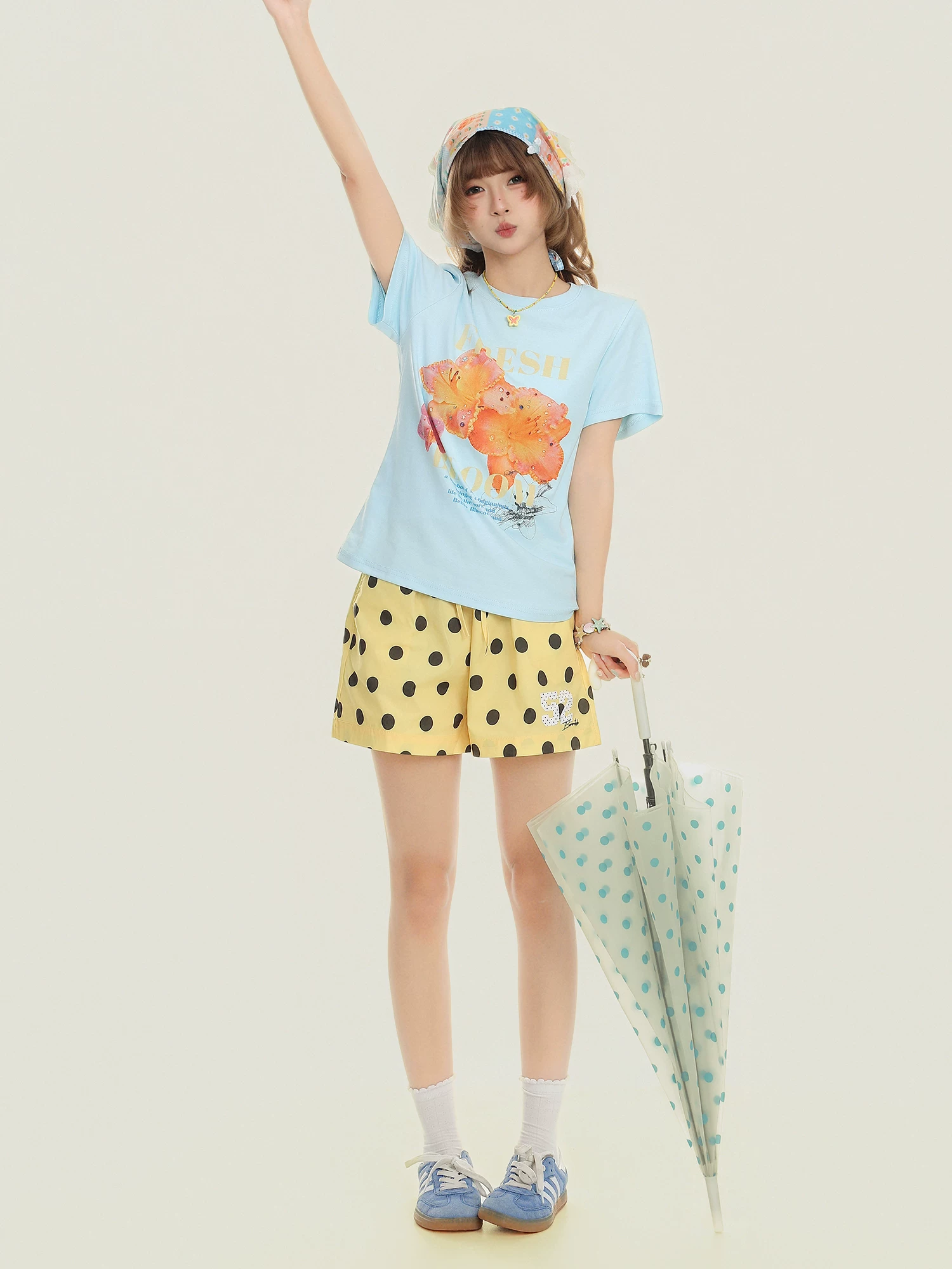 Áo thun ngắn tay in hình Bulu Biscuit Sweet Summer Vibes dành cho nữ, dáng rộng, áo thun thon gọn cho mùa hè.