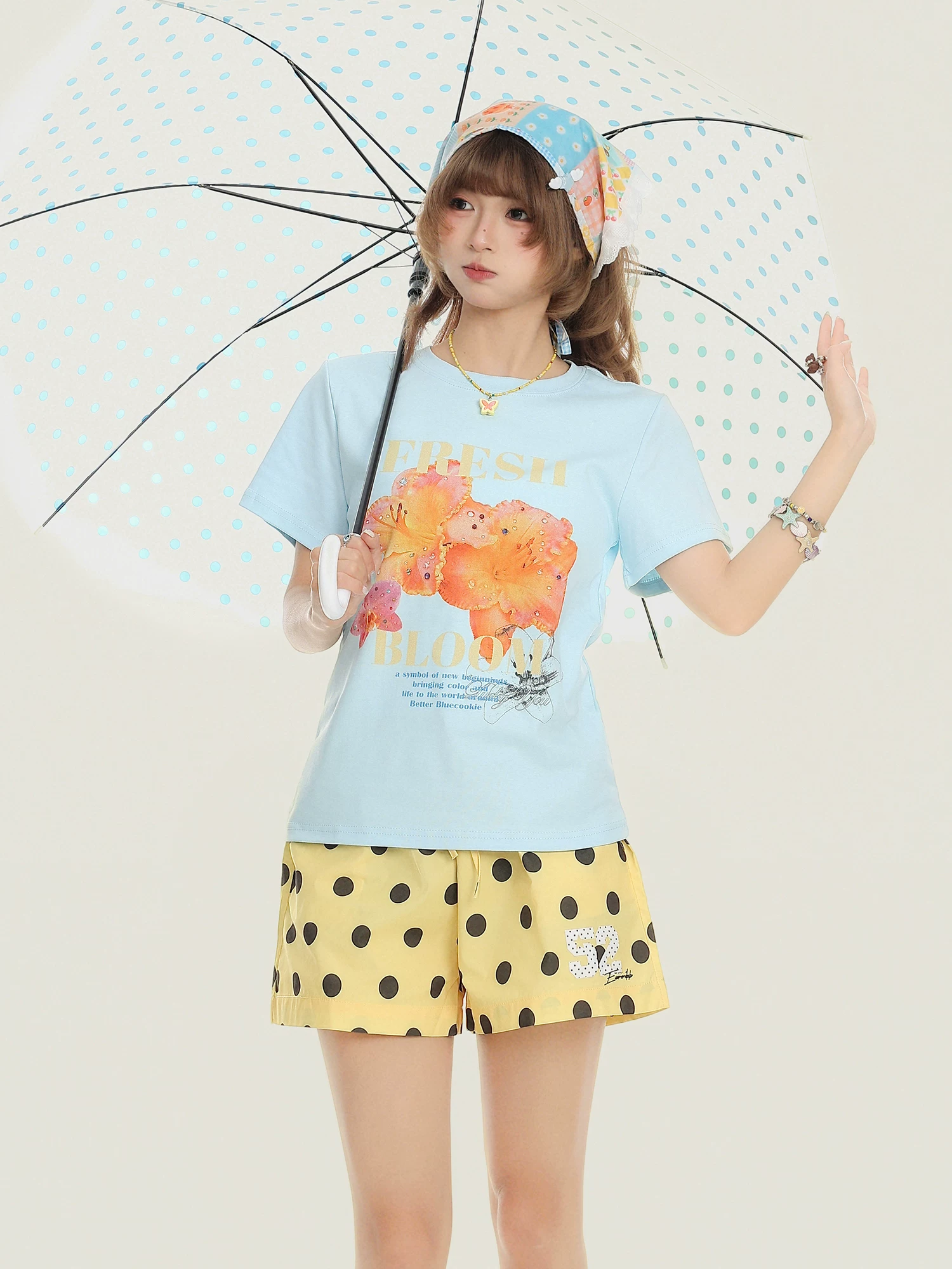 Áo thun ngắn tay in hình Bulu Biscuit Sweet Summer Vibes dành cho nữ, dáng rộng, áo thun thon gọn cho mùa hè.