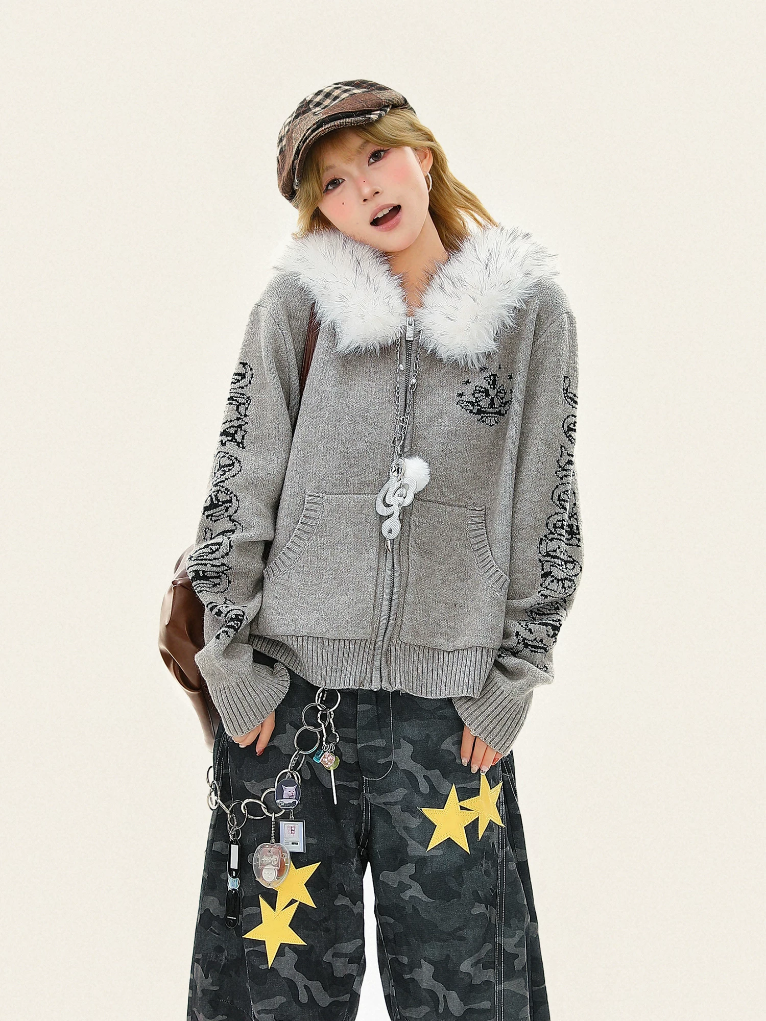 Áo len cardigan dệt kim cổ lông phong cách Gothic dành cho nữ, kiểu dáng rộng rãi và đa năng, thích hợp cho mùa thu/đông.