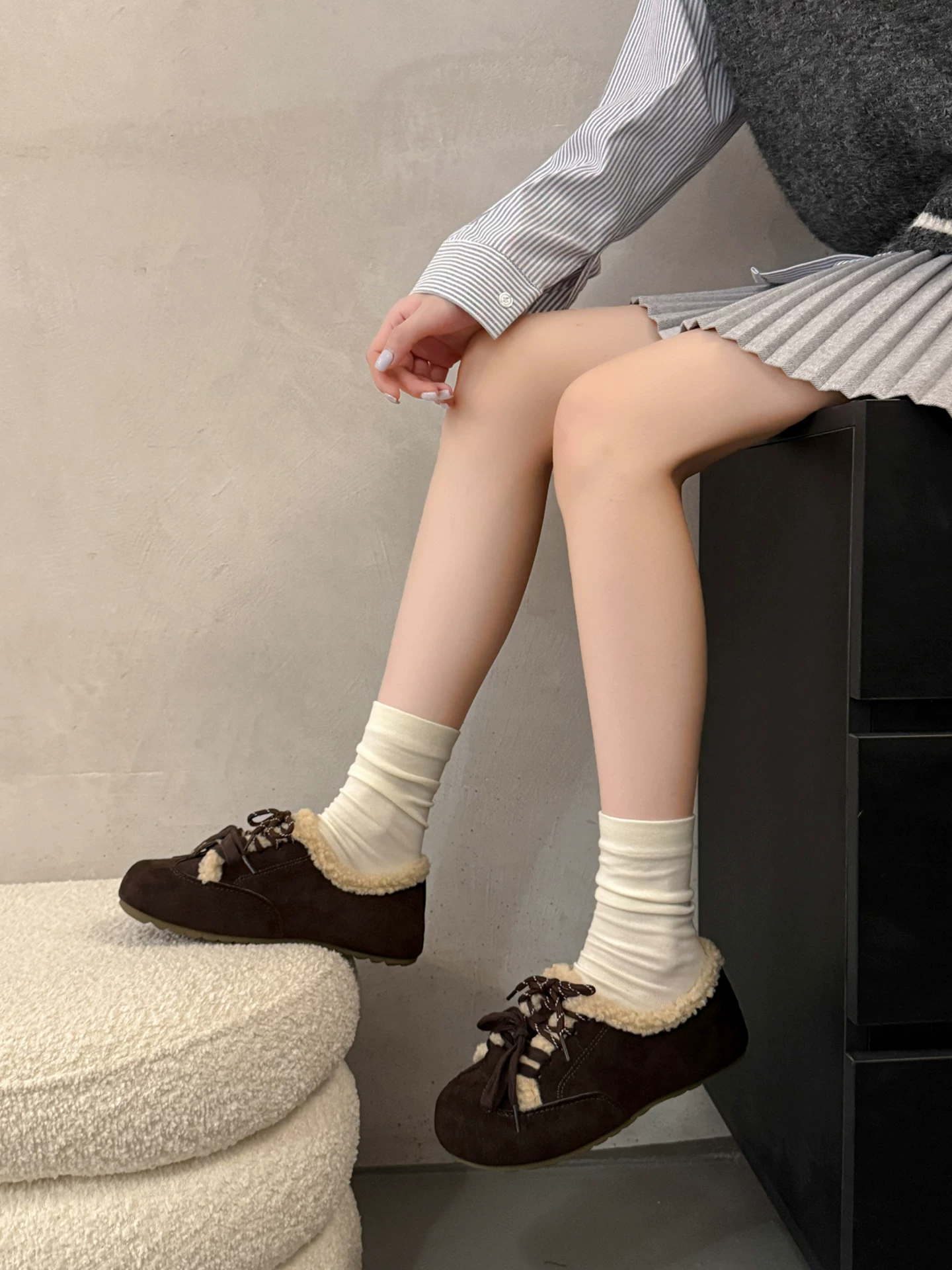 Giày Birkenstock đế bằng lót nhung cổ điển dành cho nữ, mẫu mới mùa đông 2025, chống trơn trượt, đế mềm, giữ ấm bằng vải cotton