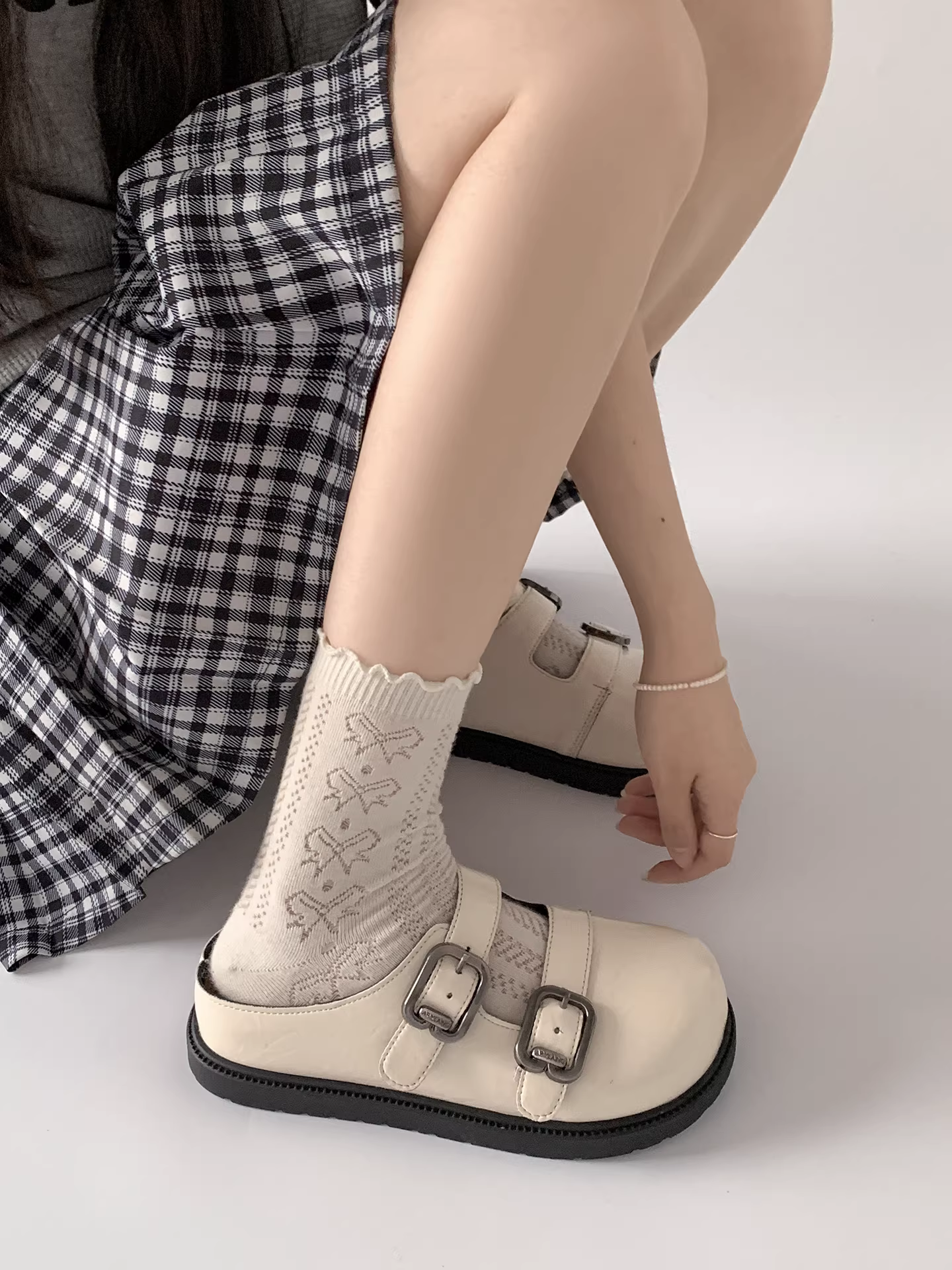 Dép clog đế xuồng đen thời thượng dành cho nữ, kiểu mới hè 2025, tăng chiều cao, đa năng, kiểu Birkenstock nửa dép