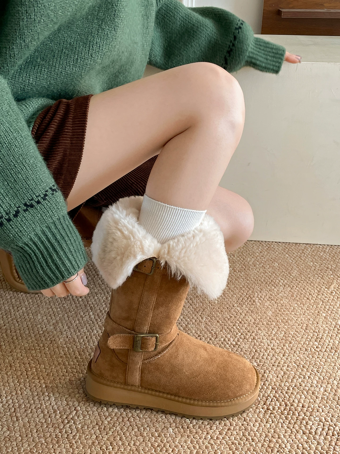 Giày bốt tuyết đế xuồng lót lông dày kiểu cổ điển Nam Trung Quốc dành cho nữ 2025 Mẫu mới mùa đông ấm áp đi ngoài trời Giày bông Đông Bắc