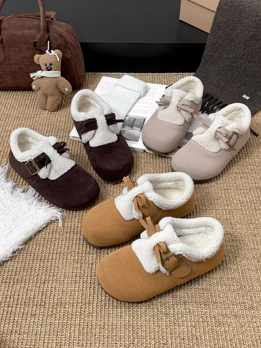 Giày nữ đế dày bằng vải cotton, lót lông cừu giữ ấm, kiểu dáng cổ điển dày dặn, phủ kín toàn bộ bàn chân, mùa thu đông 2025, kiểu Birkenstock.