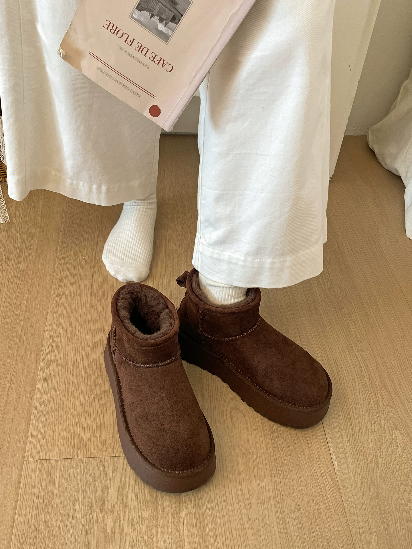 Giày bốt tuyết nữ đế dày chống trơn lót lông phong cách cổ điển Đông Bắc, mẫu mới mùa đông 2025, đa năng, dày dặn, giữ ấm bằng vải cotton