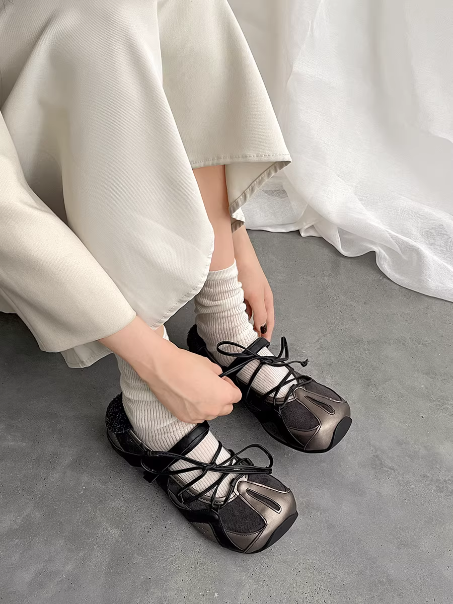 Giày bệt mũi vuông cổ điển màu đen dành cho nữ, kiểu Mary Jane phong cách ballet mới mùa thu năm 2025.