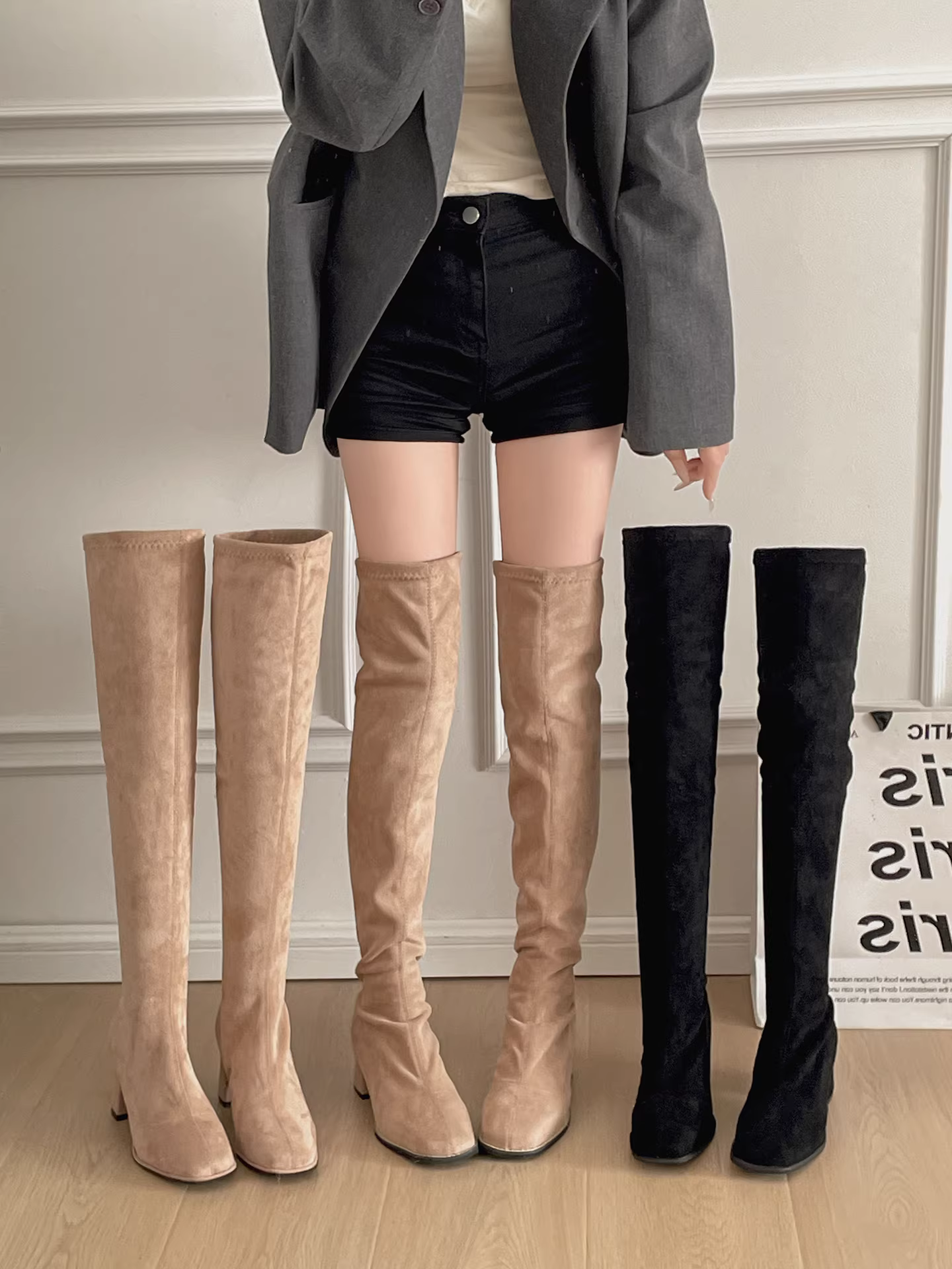 Giày bốt nữ kiểu Anh cổ điển, ấm áp, gót dày, mẫu mới mùa đông 2025, phối chân váy, kiểu dáng ôm dáng, cao quá đầu gối