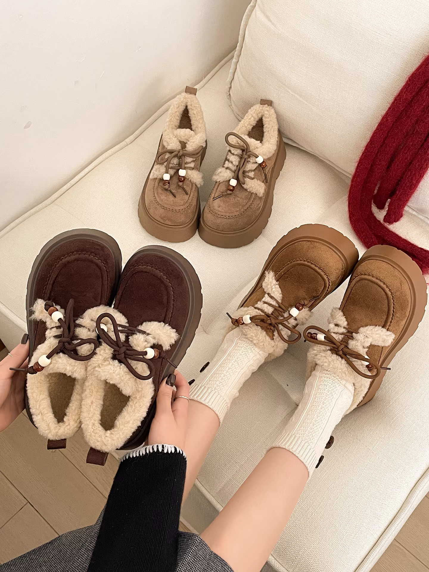 Giày cotton dày đế dày chống trượt kiểu đông bắc dành cho nữ, mặc ngoài trời mùa đông, kiểu mới 2025, giày Birkenstock cổ điển tăng chiều cao.