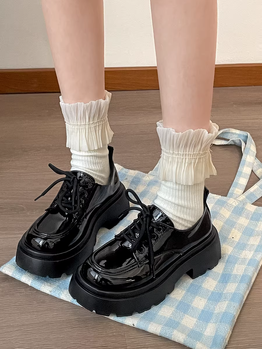 Giày da nữ đế dày kiểu Anh cổ điển màu đen, kiểu dáng mới mùa thu 2025, phối chân váy, kiểu Mary Jane