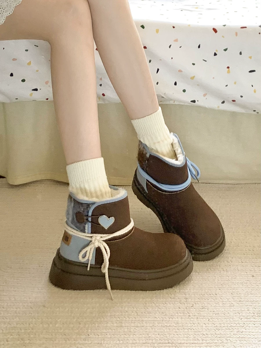 Giày bốt đi tuyết đế dày màu nâu Nam Trung Quốc dành cho nữ 2025 Giày cotton đi tuyết ấm áp lót lông cừu mùa đông mới.