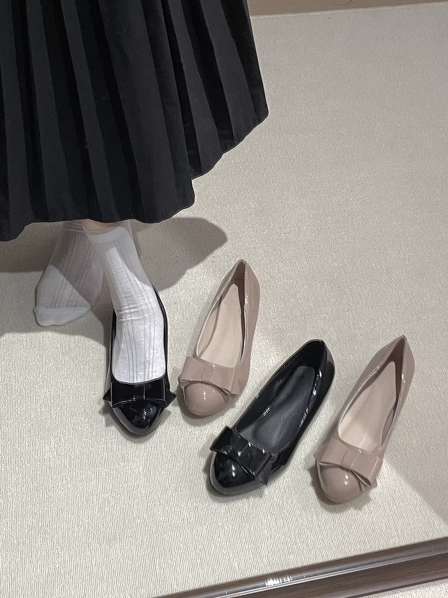 Giày bệt kiểu Pháp cổ điển màu đen, tăng chiều cao ẩn, miệng giày nông, mẫu mới thu đông 2025 dành cho nữ, giày Mary Jane đa năng phối cùng chân váy.