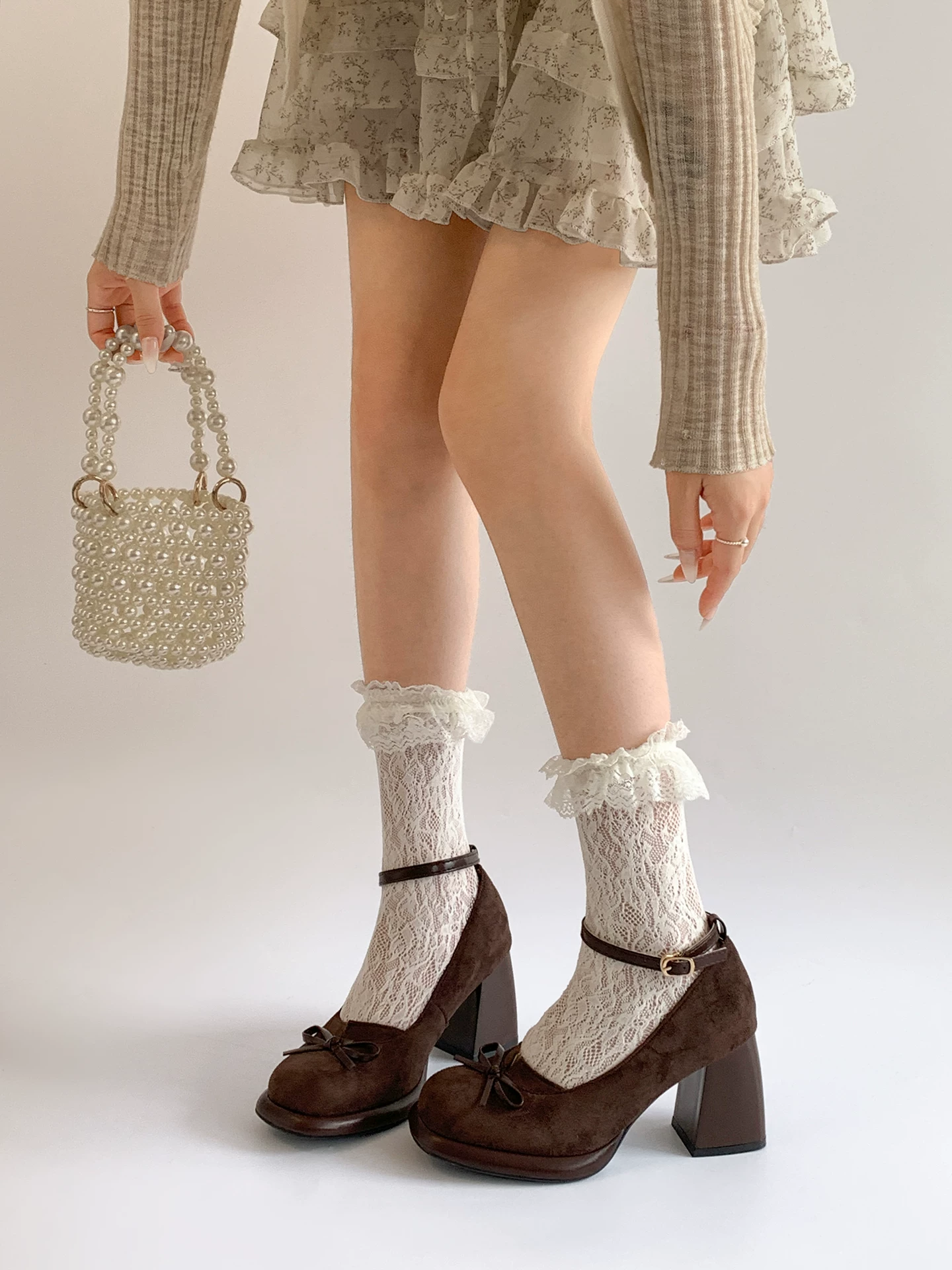 Giày cao gót đế thô mũi vuông kiểu Pháp màu đen dành cho nữ, kiểu mới mùa thu 2025, đa năng phối với chân váy, giày Mary Jane tăng chiều cao.