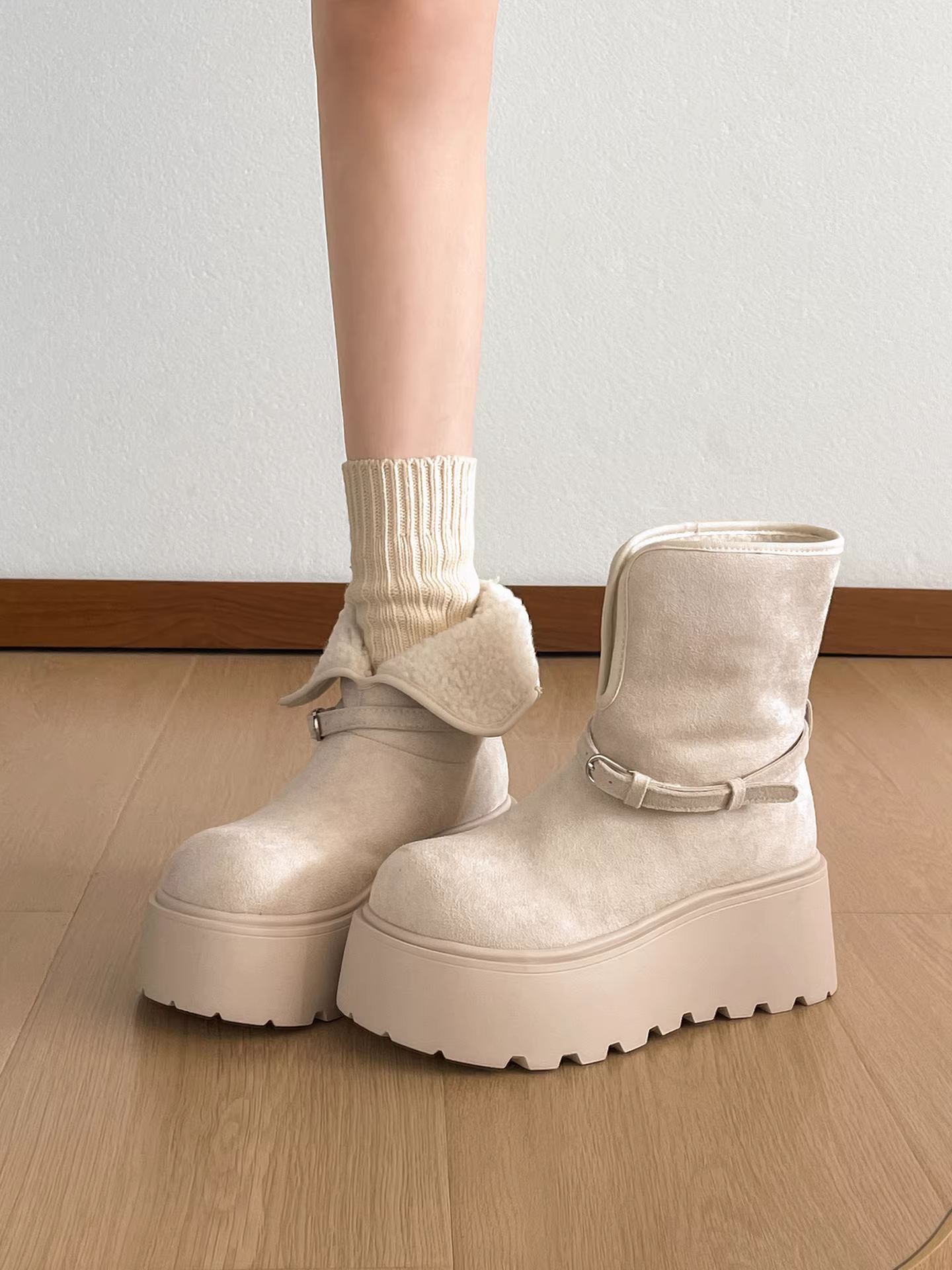 Giày bốt tuyết đế dày nhung trắng cổ điển dành cho nữ 2025, giày mùa đông ấm áp, giày vải cotton Birkenstock