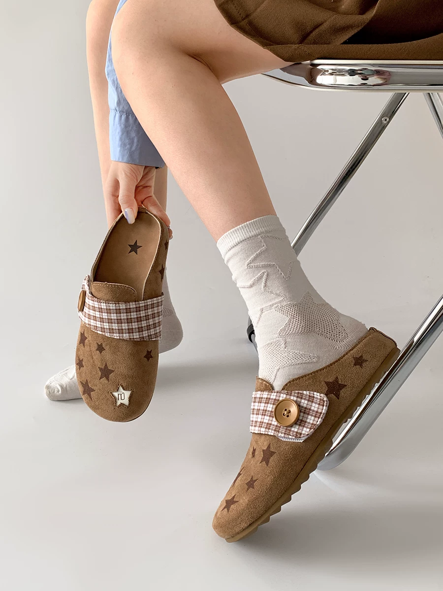 Dép nữ đế dày chống trơn kiểu cổ điển Nanzai, kiểu dáng kín mũi, thích hợp cho mùa thu, đi ngoài trời, mẫu mới 2025 phong cách Birkenstock Pháp.