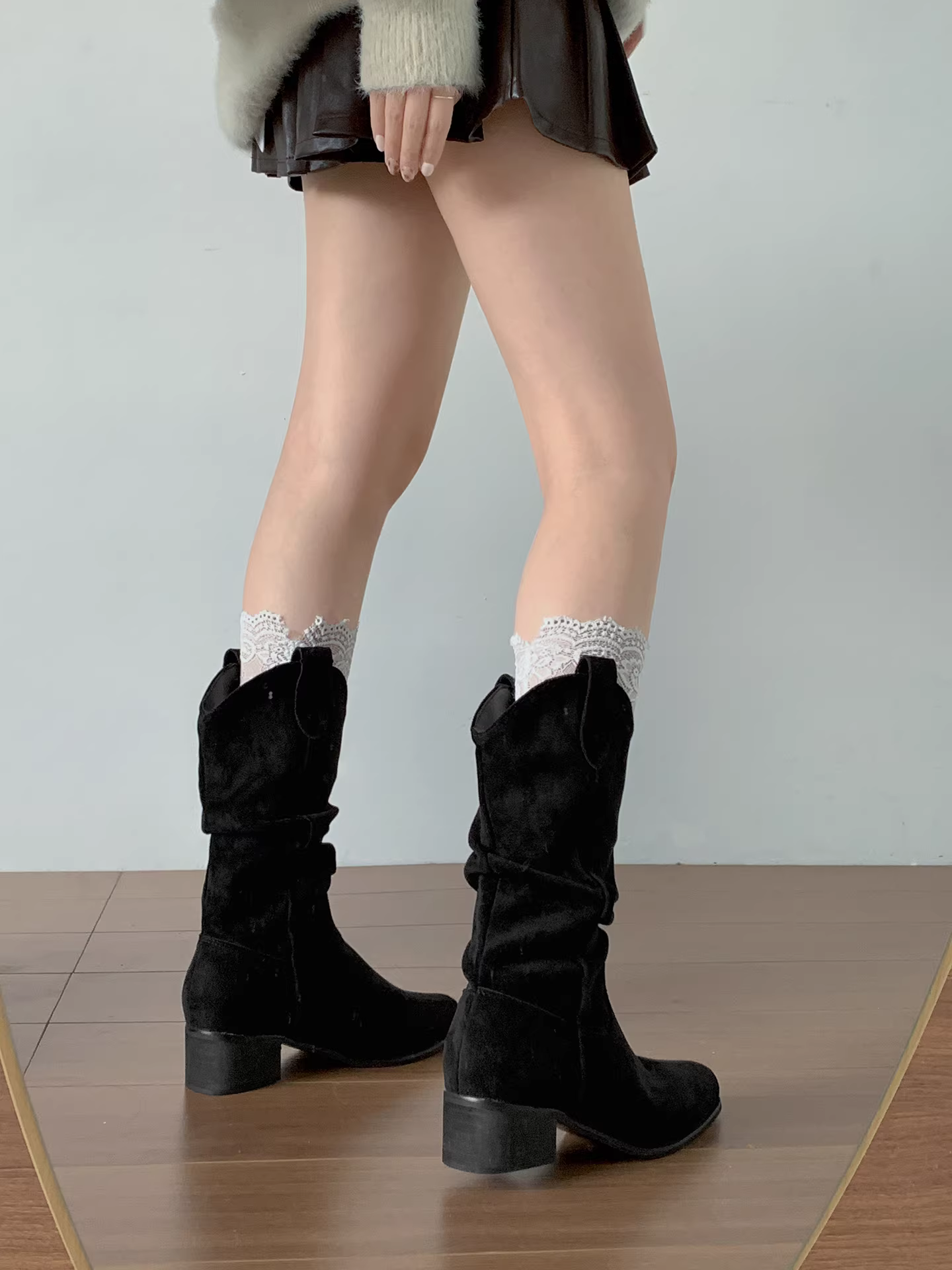 Giày bốt cao gót đế thô mũi nhọn kiểu retro màu kaki Meilade dành cho nữ, mẫu mới thu đông 2025, kiểu dáng ôm dáng, phong cách Birkenstock, cổ ngắn.