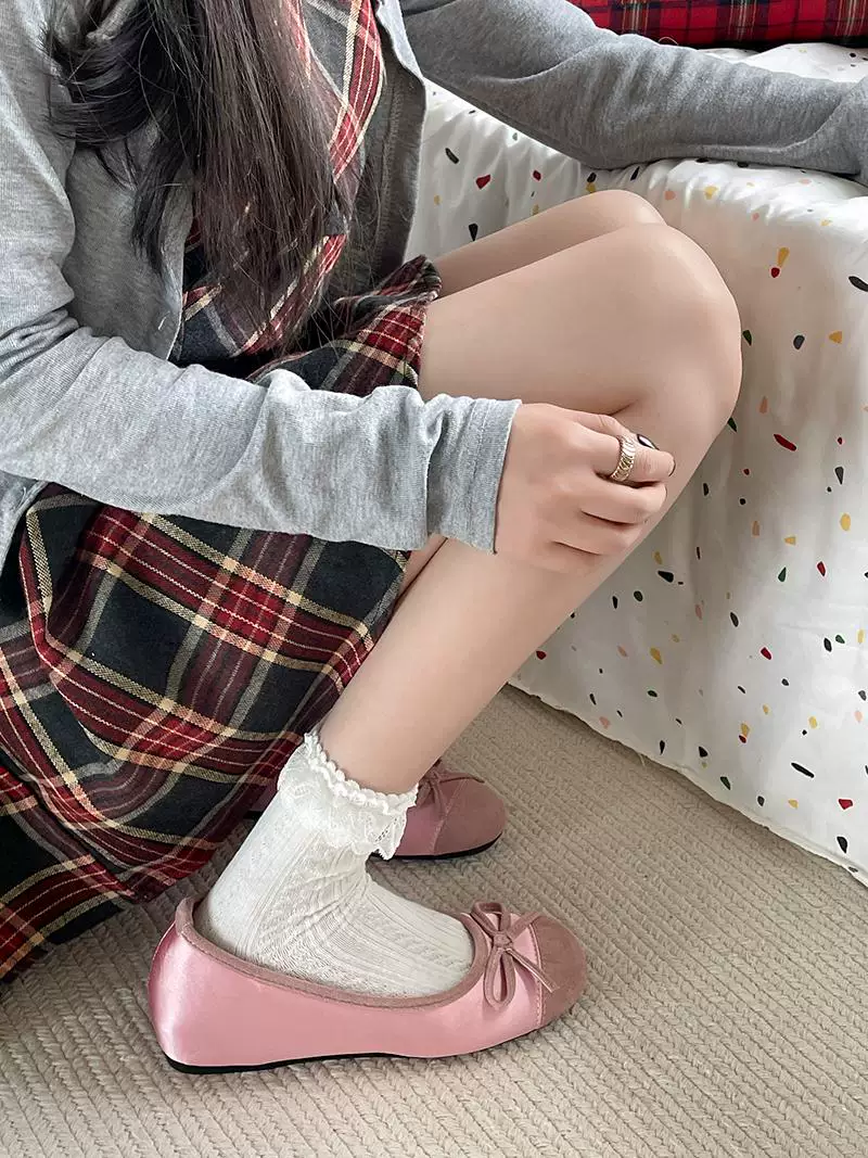 Giày bệt kiểu Pháp nâng chiều cao giấu kín dành cho nữ, kiểu mới mùa thu 2025, phù hợp với chân váy, mũi tròn, đế mềm, kiểu Mary Jane.