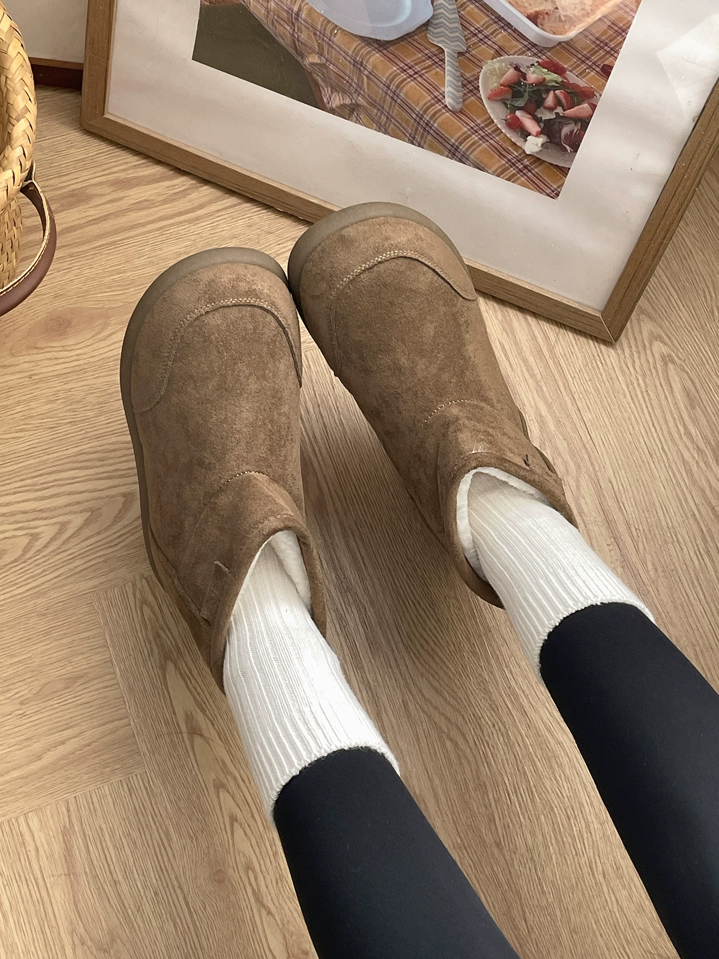 Giày bốt tuyết dày đế dày lót lông cừu kiểu cổ điển Nam Trung Quốc dành cho nữ 2025 Mẫu mới mùa đông ấm áp Giày bốt bông Đông Bắc.