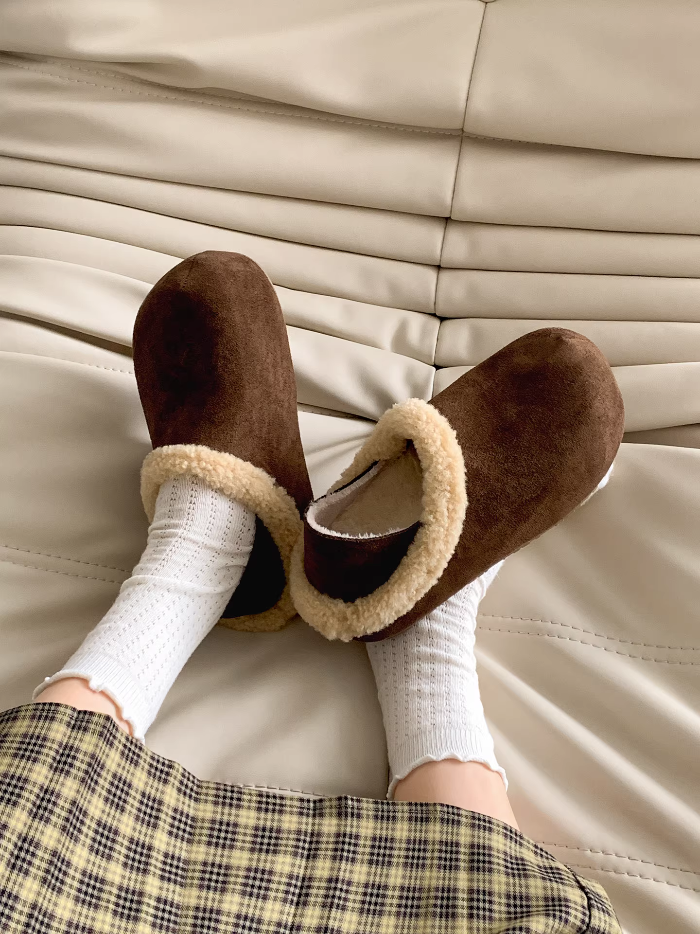 Giày Birkenstock nữ mùa đông 2025 kiểu dáng cổ điển, đế dày, lông mềm, chống trơn, hai kiểu mang, đa năng, đi ngoài trời