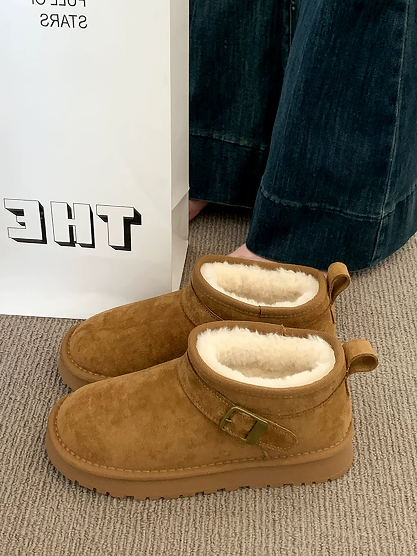 Giày bốt tuyết đế dày giữ ấm tăng chiều cao phổ biến dành cho nữ, mẫu mới mùa đông 2025, lót lông cừu dày dặn, chống trơn trượt, giày cotton đi ngoài trời