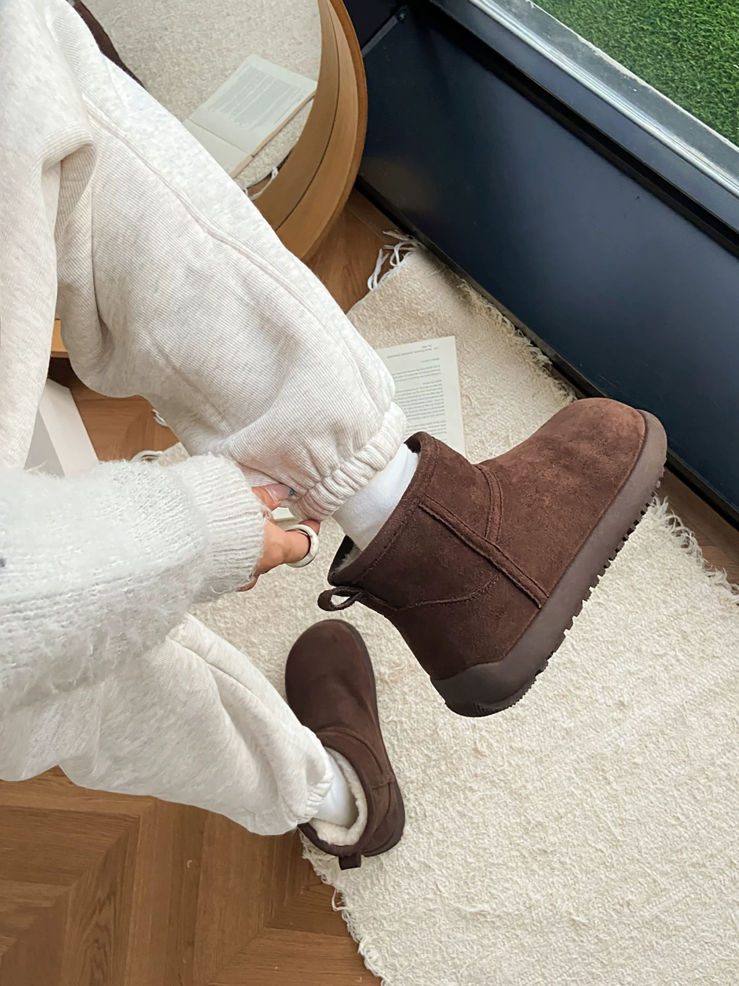 Giày bốt đi tuyết đế dày chống trượt lót lông cừu phong cách Đông Bắc dành cho nữ 2025 Giày cotton đế mềm kiểu Birkenstock mới mùa đông ngoài trời ấm áp