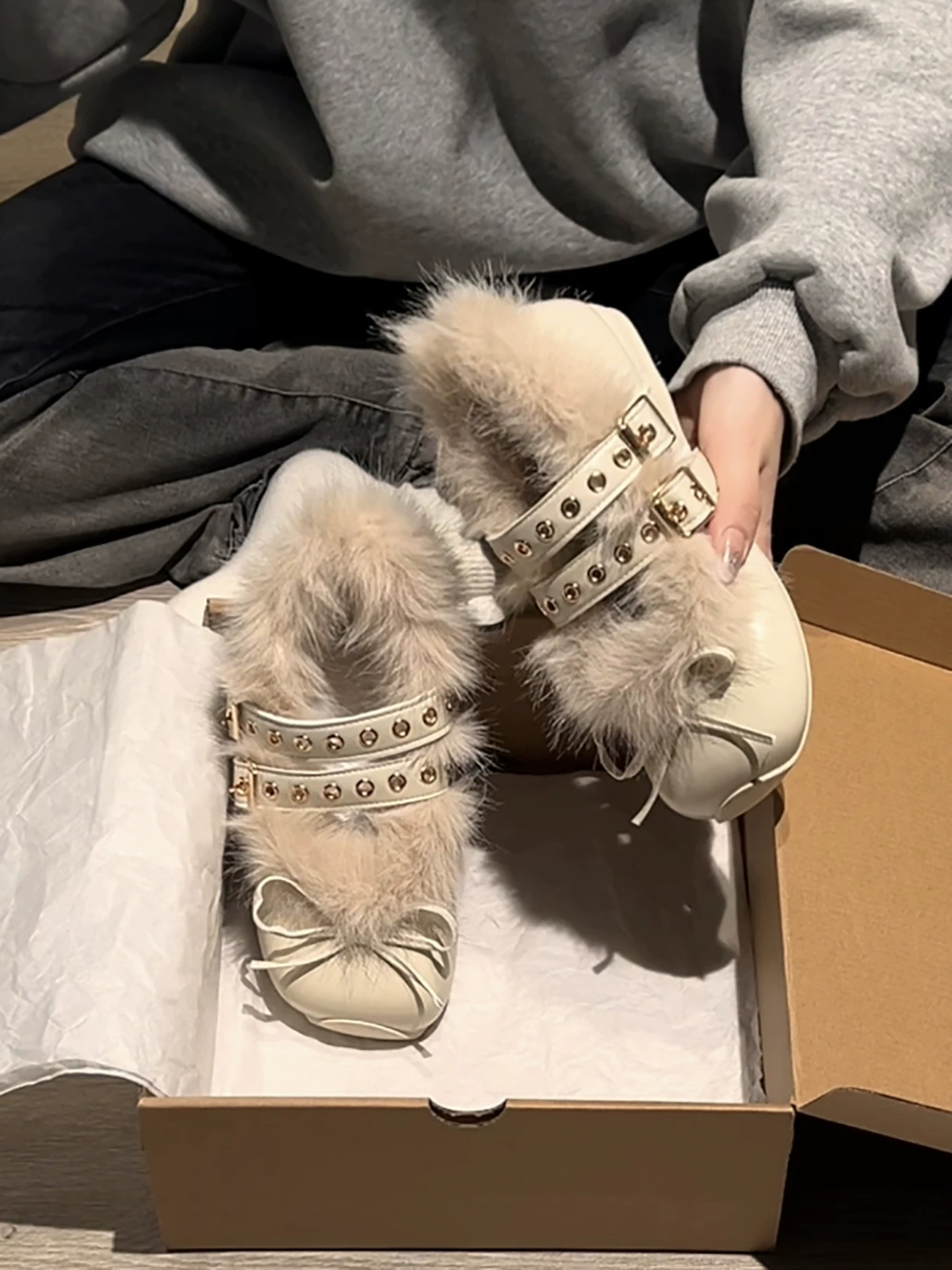 Giày Mary Jane lót lông ấm áp đế dày kiểu retro thời thượng dành cho nữ năm 2025, giày mùa đông mới lót lông cừu, giày cotton