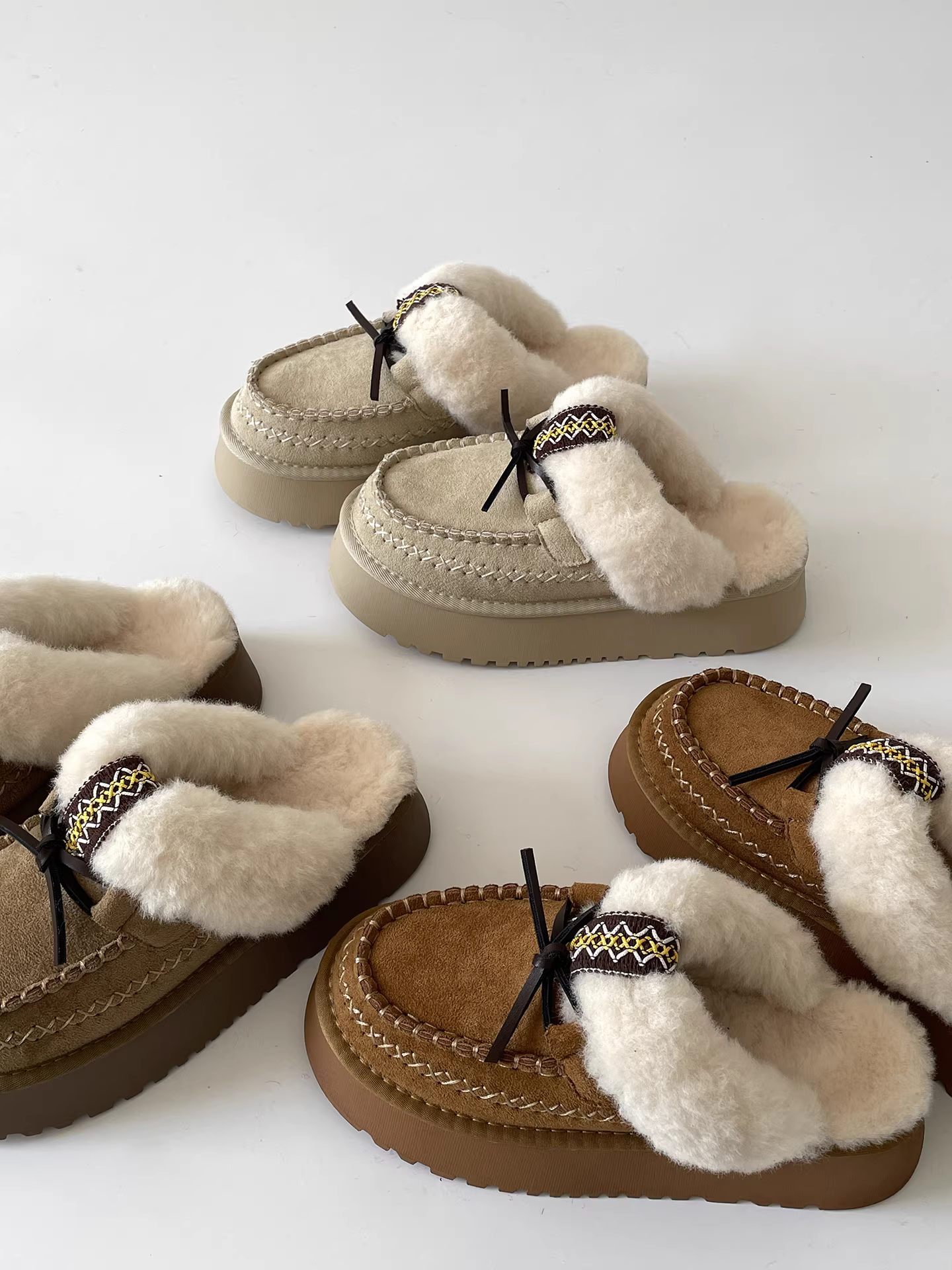 Đôi dép lông mềm mại, đế dày chống trơn, kiểu retro màu trắng dành cho nữ, thích hợp đi ngoài trời mùa đông, kiểu dáng mới năm 2025, dép bông giữ ấm tăng chiều cao.