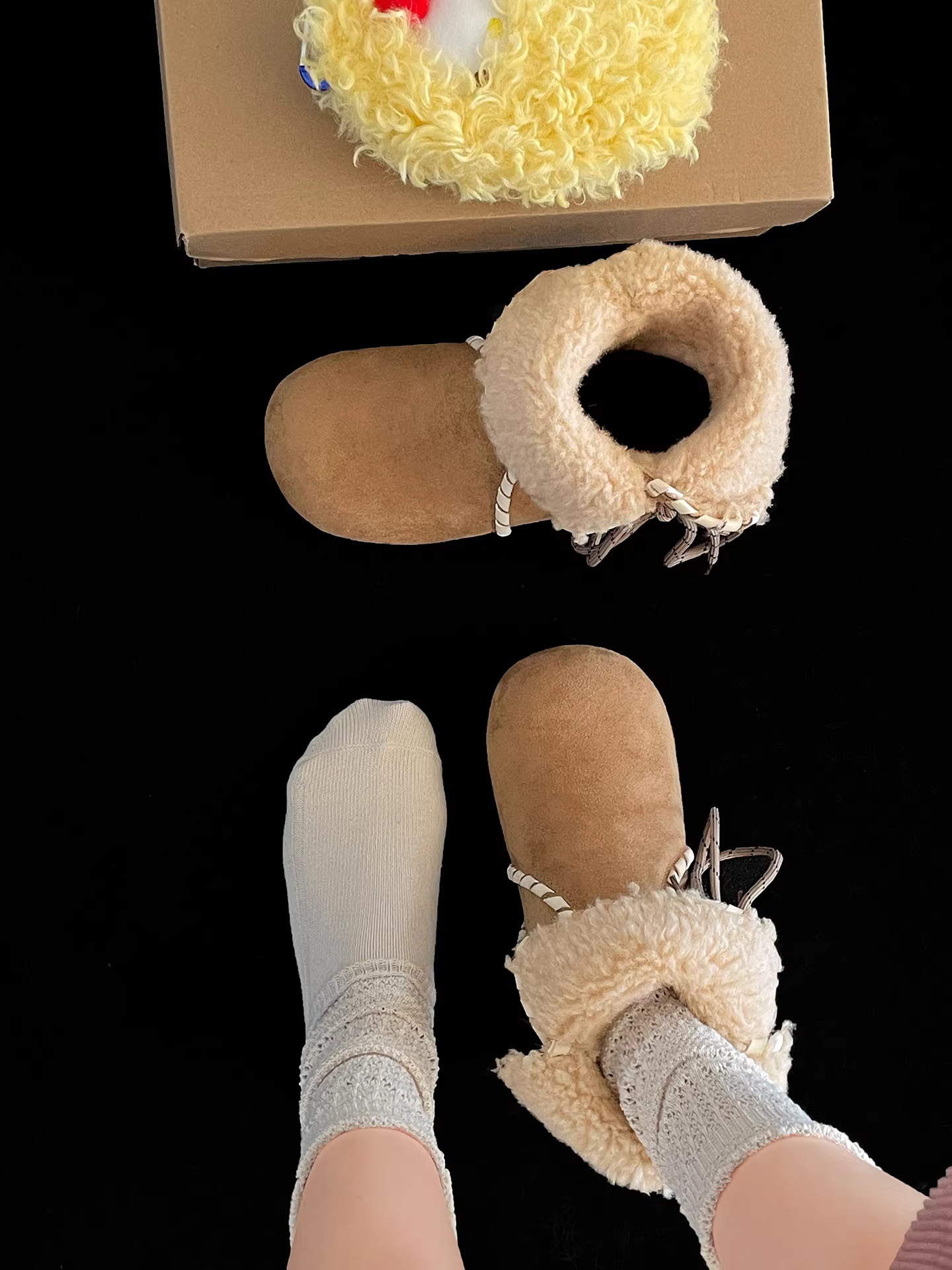 Giày bốt nữ mùa đông 2025 kiểu Birkenstock, lót lông cừu, đế dày chống trơn, giữ ấm, chất liệu cotton dày dặn, màu kaki, dành cho hoạt động ngoài trời