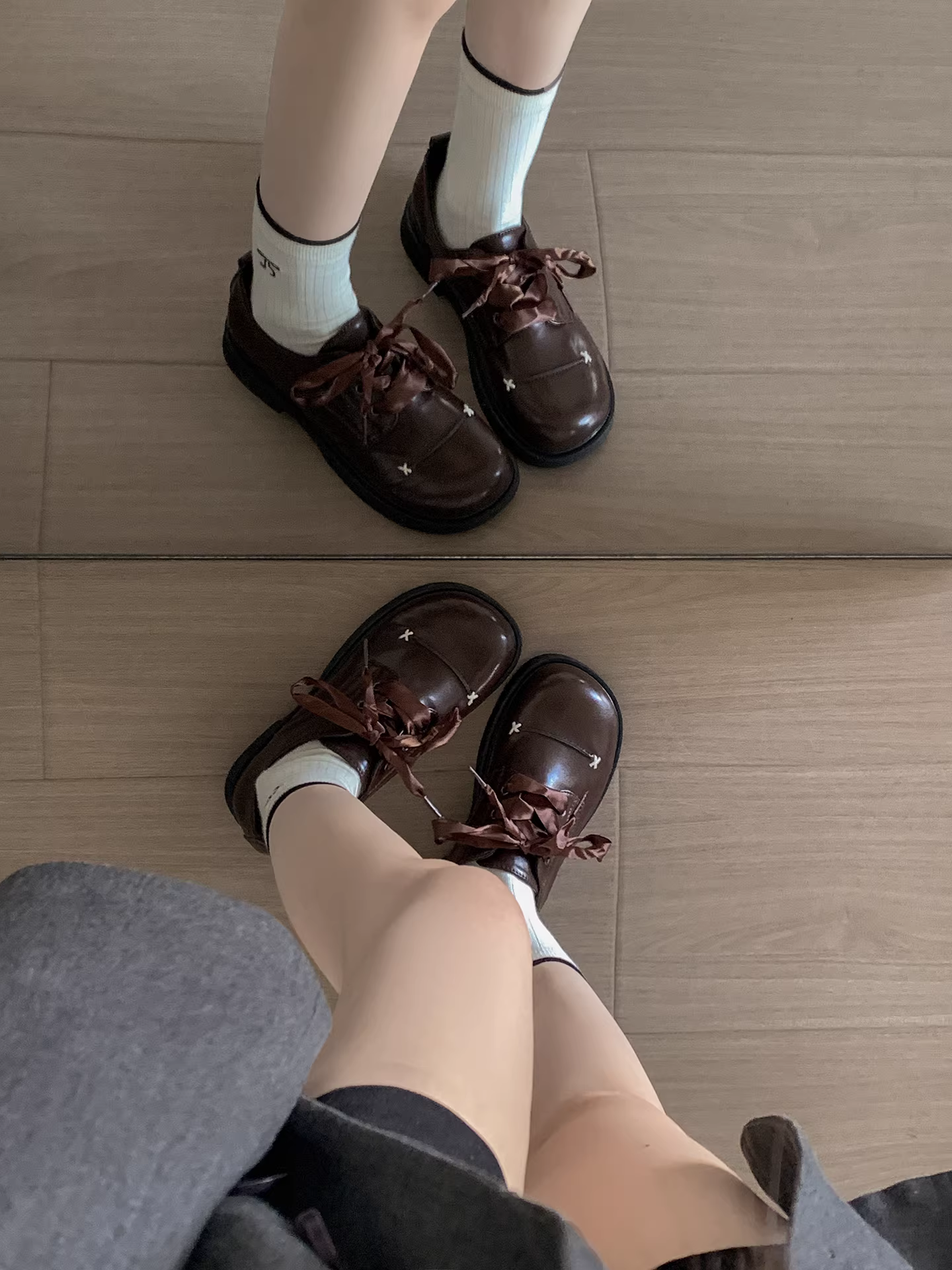 Giày da nữ đế thấp kiểu Anh đen, mùa thu 2025 mới, đa năng, phối chân váy, đế mềm, kiểu retro, giày đơn.