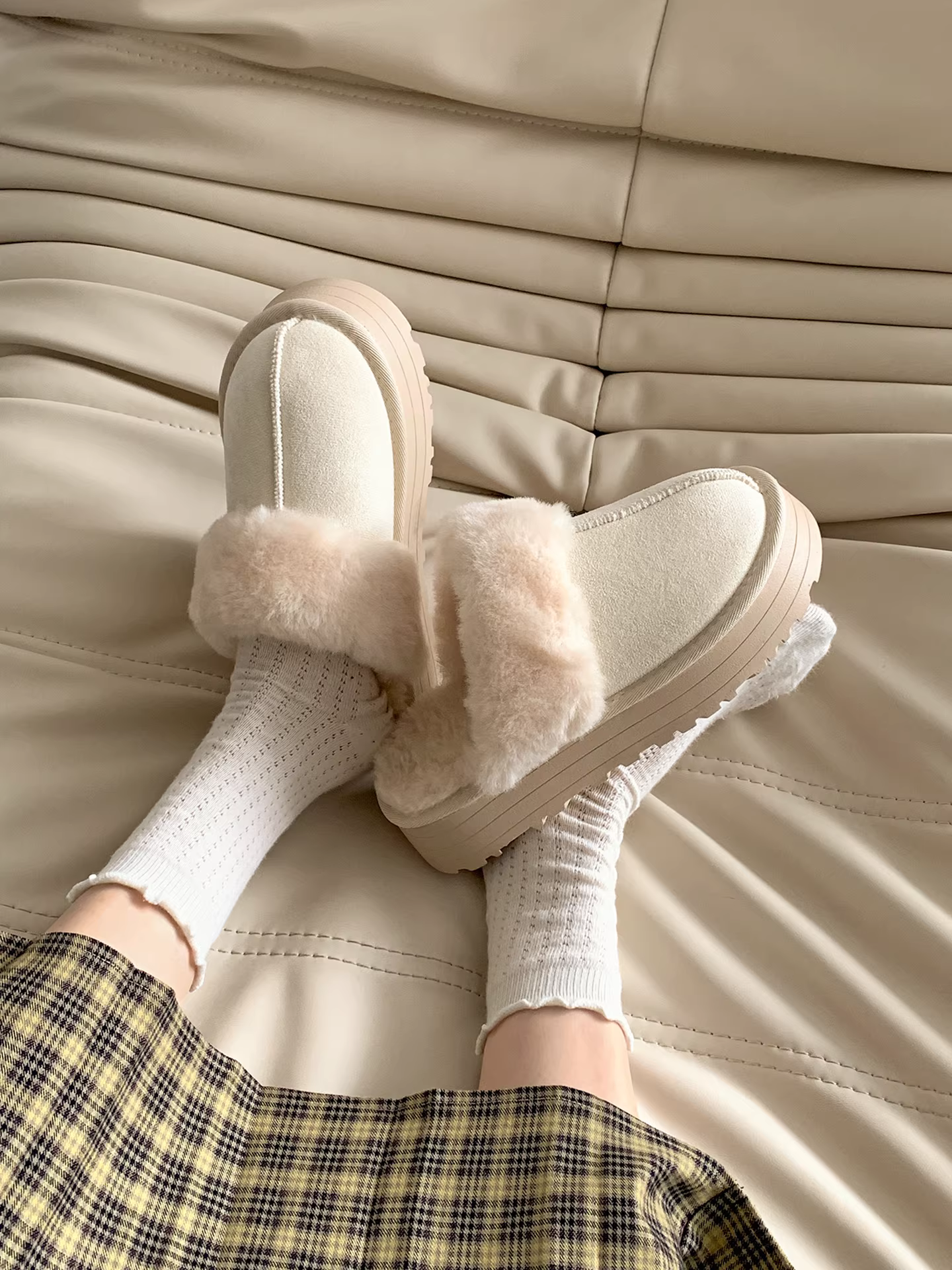 Giày Birkenstock đế dày nửa đế kiểu cổ điển màu nâu dành cho nữ, mẫu mới thu đông 2025, đa năng, ấm áp, lót lông cừu.