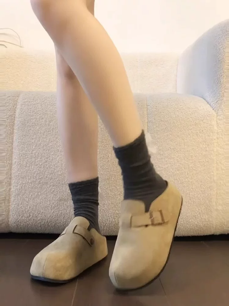 Giày mules đế xuồng kiểu Birkenstock mùa thu mới năm 2025 dành cho nữ, đế dày và mũi giày nâng cao, thích hợp đi ngoài trời.