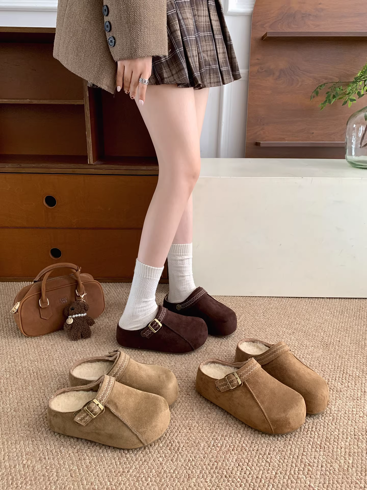 Giày Birkenstock đế dày tăng chiều cao kiểu retro Meilade dành cho nữ, mùa thu đông 2025, kiểu bít mũi, chất liệu bông mềm mại.