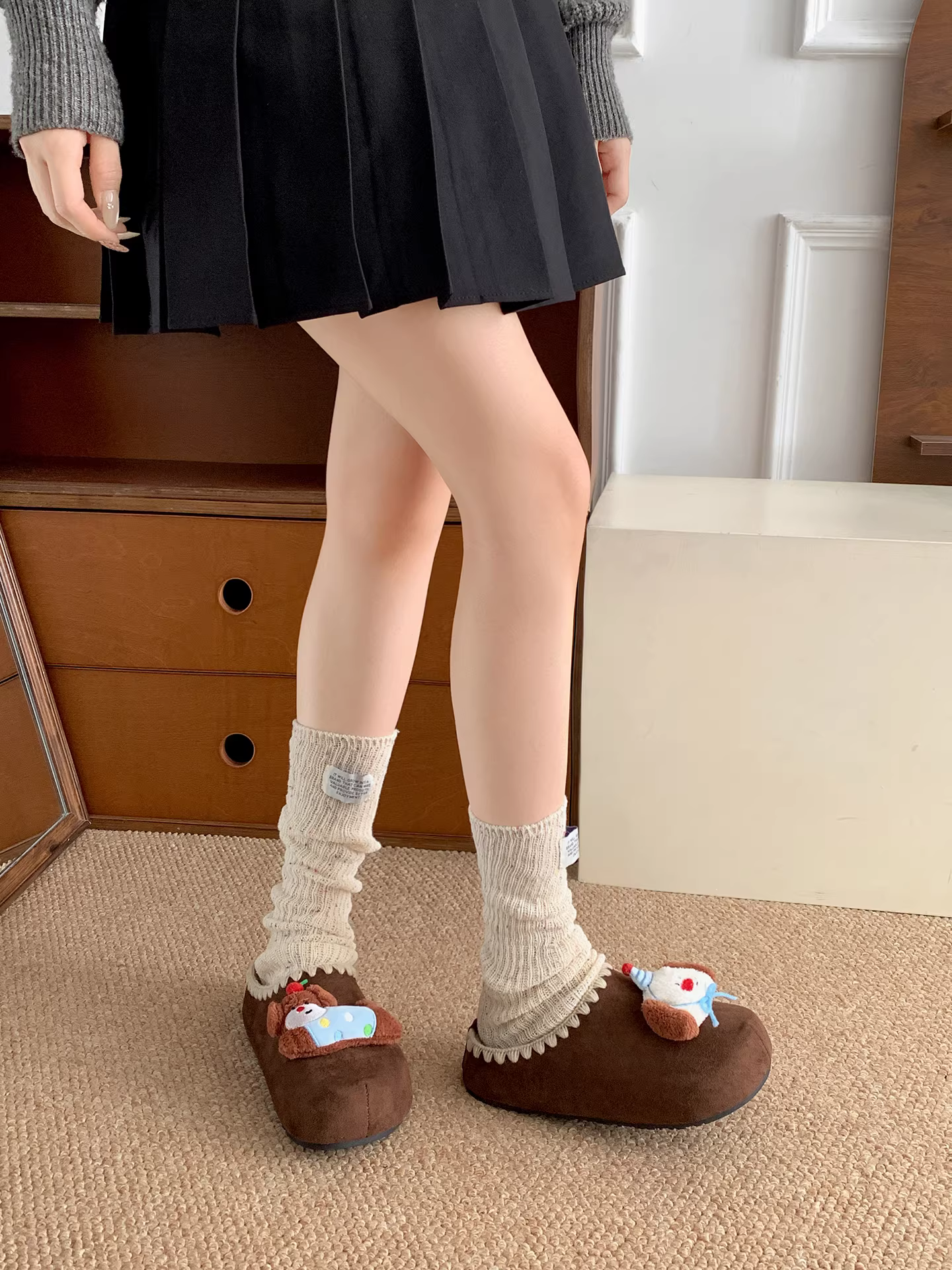 Giày mules đế xuồng kiểu Birkenstock màu kaki dễ thương, retro dành cho nữ, mẫu mới thu 2025, đế mềm, mũi kín