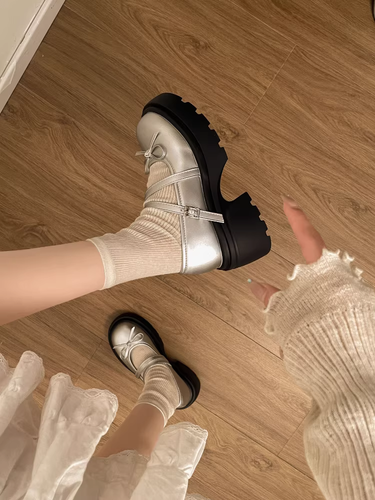 Giày da đế xuồng chunky kiểu Pháp cổ điển màu đen dành cho nữ, kiểu dáng mùa thu mới 2025, phối cùng chân váy, kiểu Mary Jane đế thấp