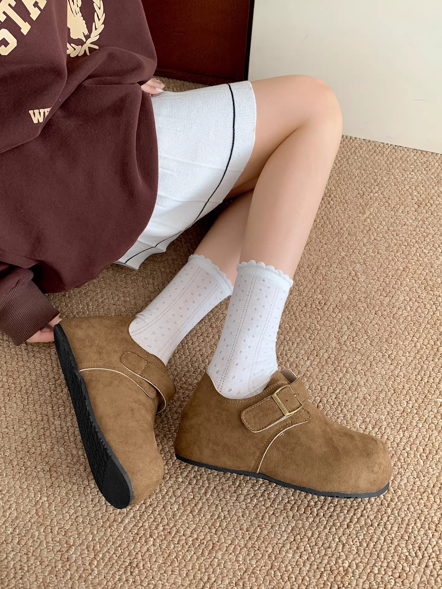 Giày Birkenstock đế xuồng retro màu kaki dành cho nữ, mẫu mới thu 2025, đa năng, đế mềm, kiểu dáng sâu, dễ phối với chân váy