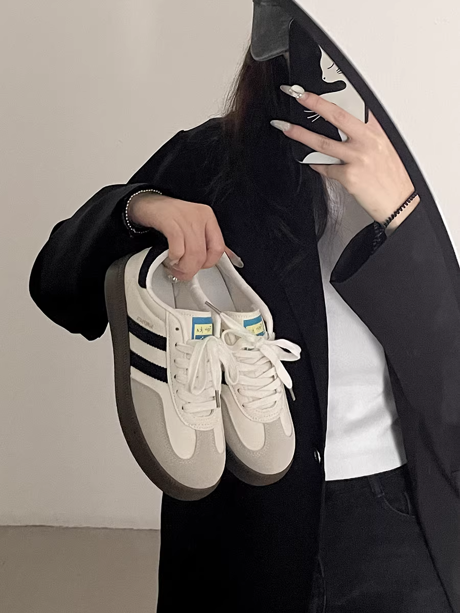 Giày thể thao Đức đế dày đa năng, kiểu retro, dành cho nữ, mẫu mới thu đông 2025, nhẹ và tăng chiều cao.