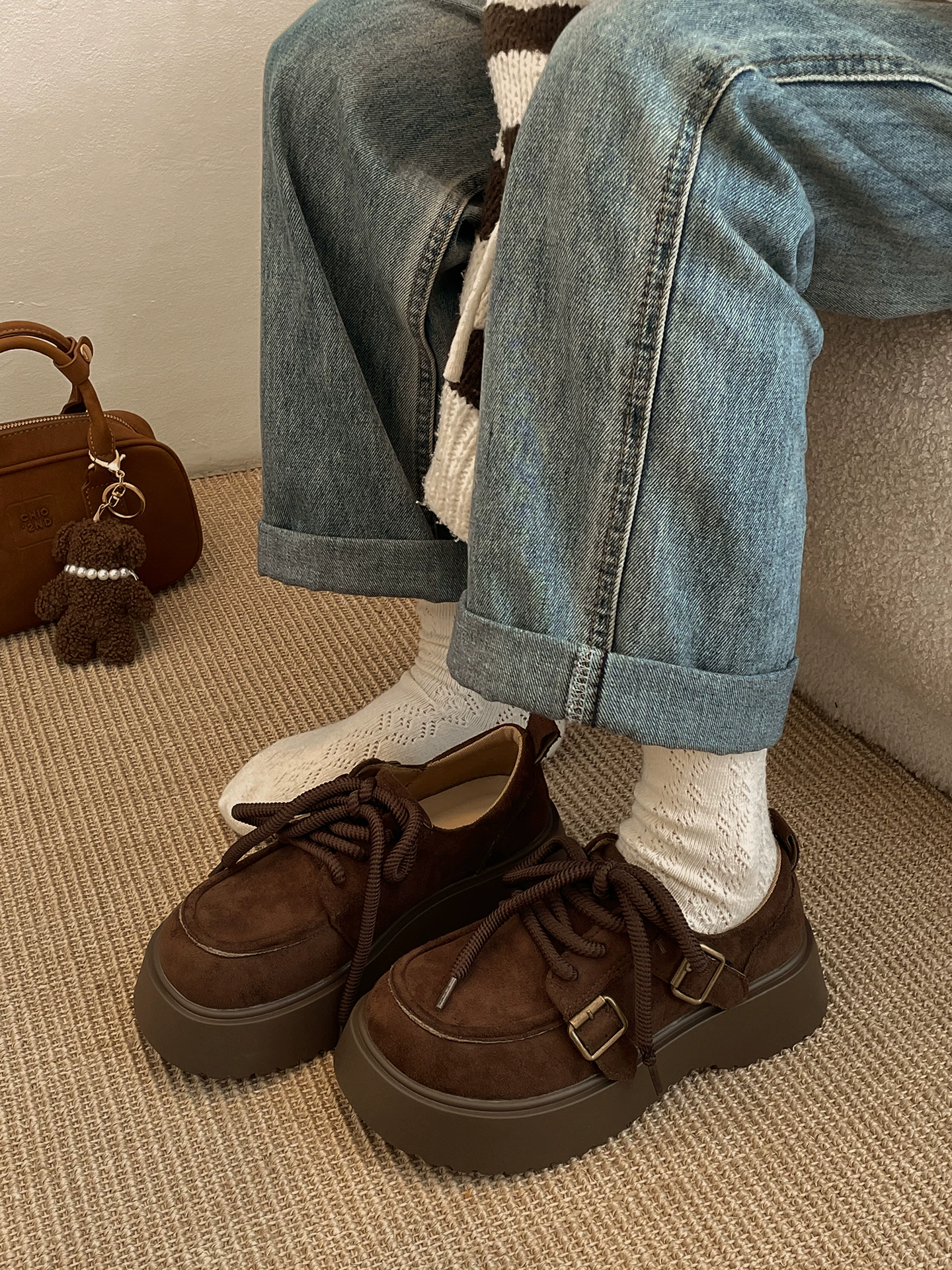 Giày Birkenstock đế dày tăng chiều cao kiểu retro Nam Trung Quốc dành cho nữ 2025, mẫu mới mùa thu, đa năng, mũi tròn, đế mềm