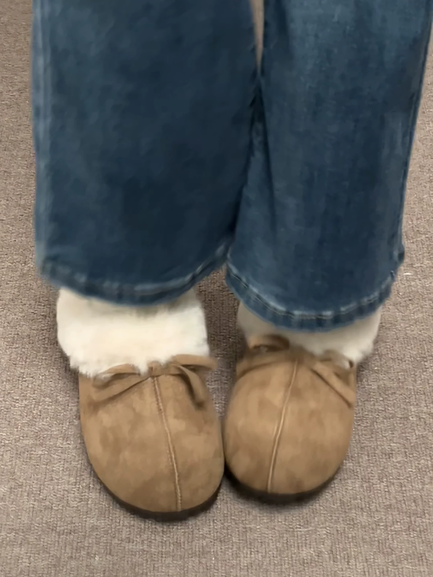 Giày Birkenstock đế dày nhung màu kaki cổ điển dành cho nữ, mẫu mới mùa đông 2025, giữ ấm, chống trơn, chất liệu len cotton