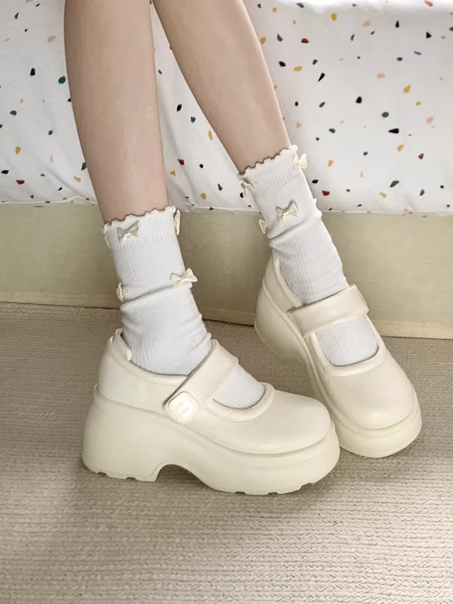 Giày da đế dày đa năng kiểu retro màu trắng dành cho nữ, mẫu mới thu 2025, tăng chiều cao, kiểu Mary Jane Pháp, giày đơn đế thấp