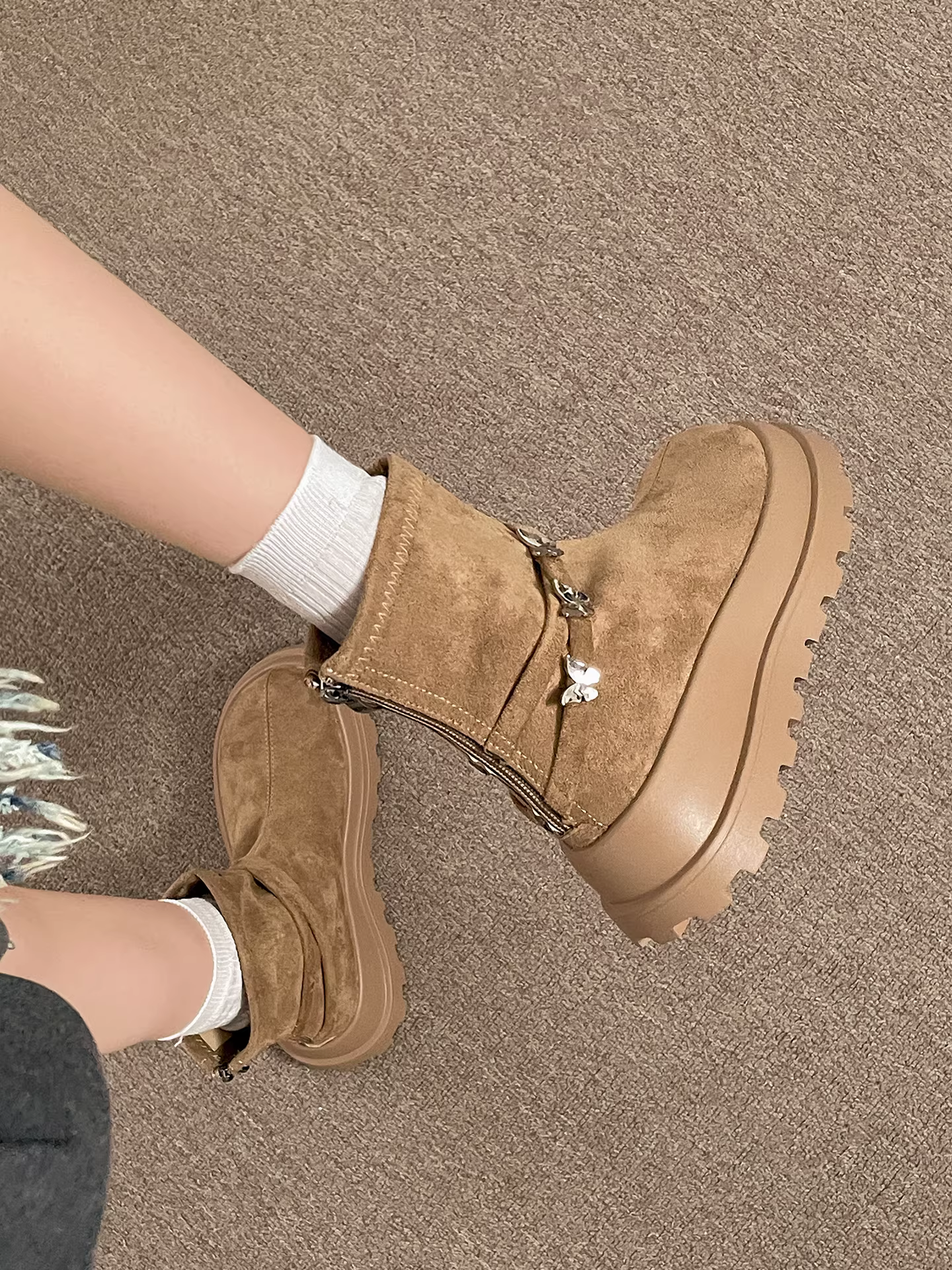 Giày bốt đế dày phong cách Anh cổ điển Nanzai dành cho nữ 2025 Giày bốt ngắn đế mềm đa năng mùa thu đông mới để phối với váy