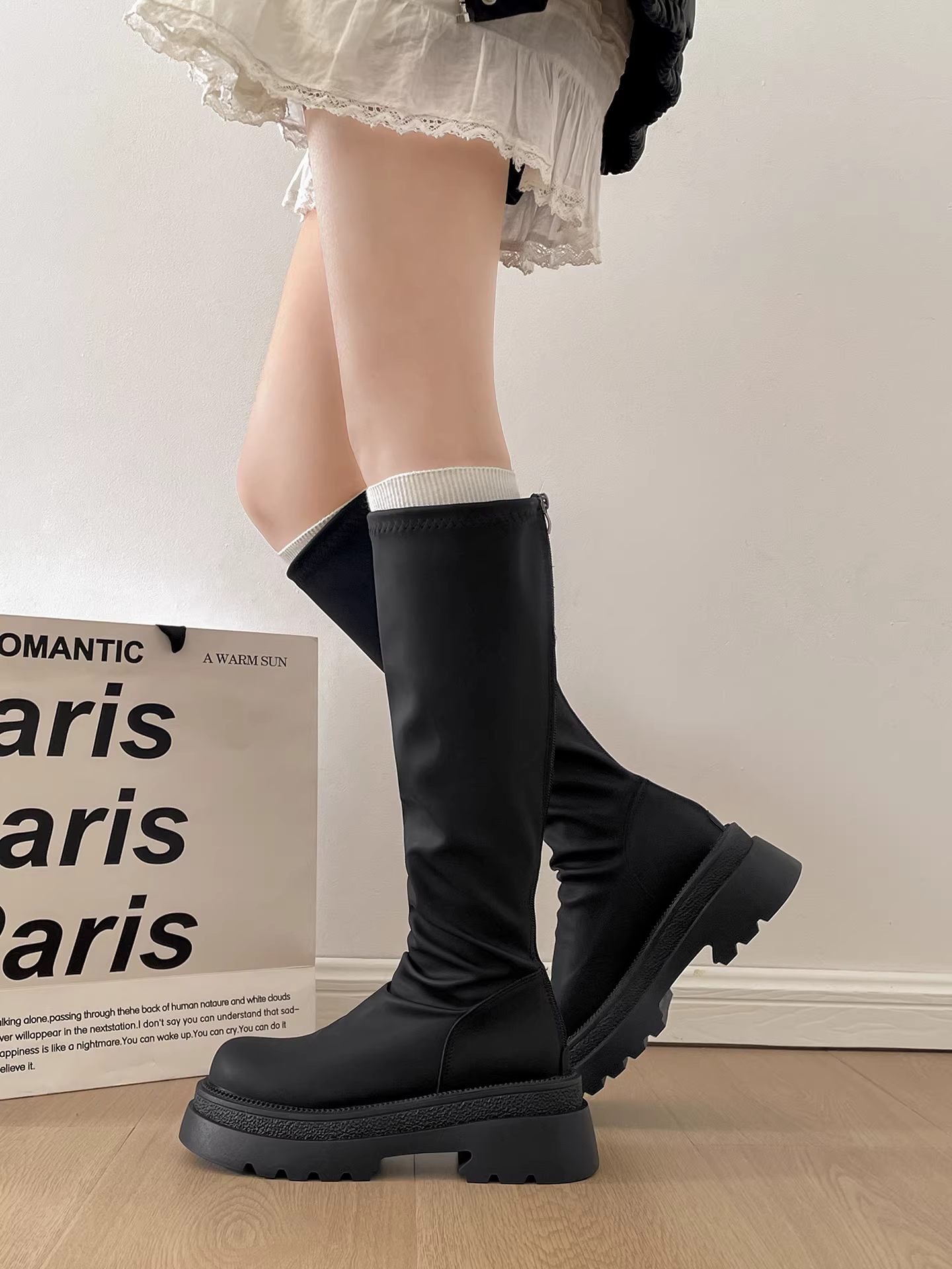Giày bốt đế dày kiểu Anh cổ điển màu đen dành cho nữ, bốt dài, kiểu thu đông mới 2025, phối cùng chân váy để trông thon gọn, bốt dài Melard.