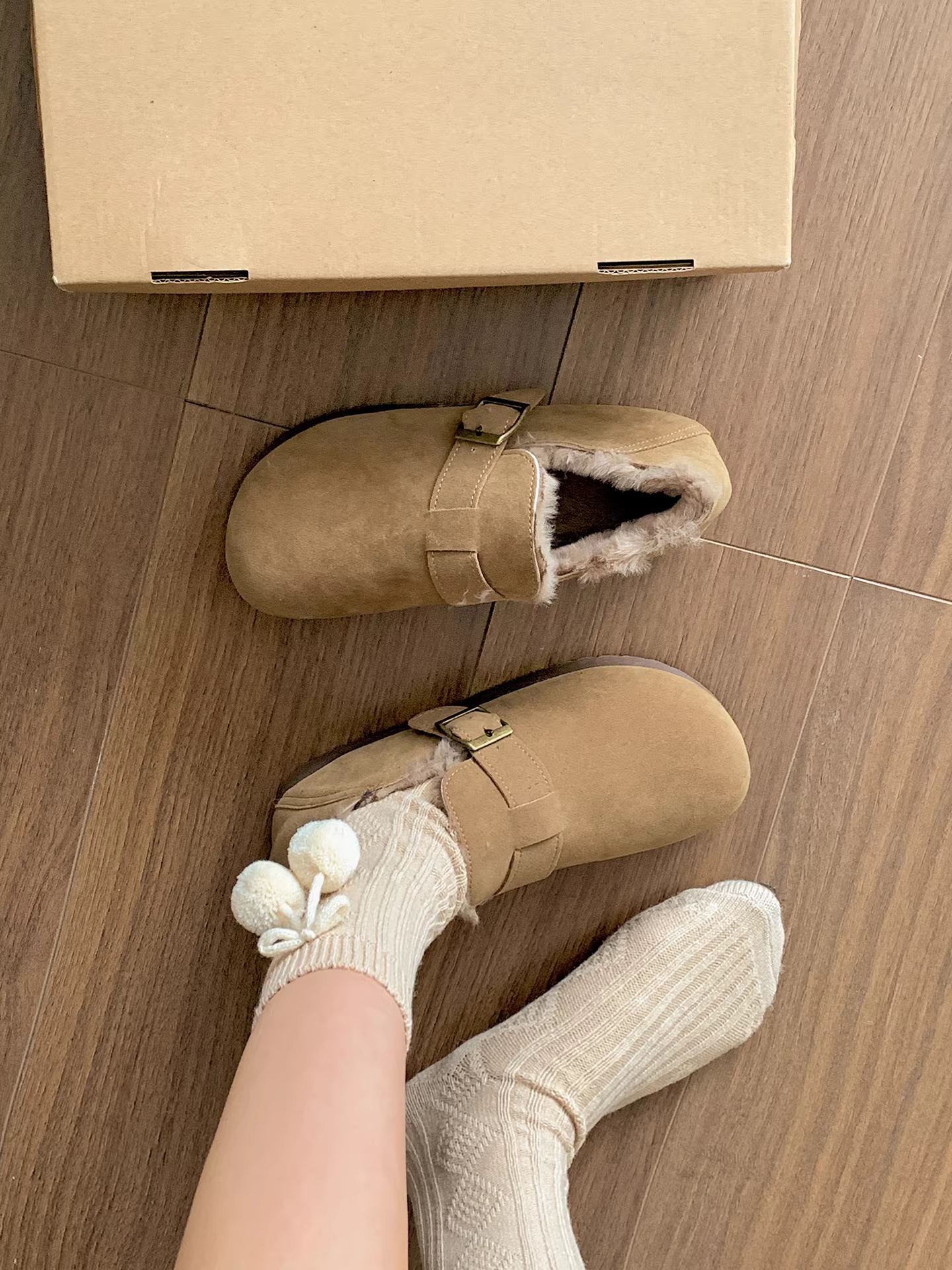 Giày Birkenstock đế dày lót lông màu kaki retro Nanzai Nanguan dành cho nữ 2025 Giày cotton ấm đế mềm tăng chiều cao mùa đông mới